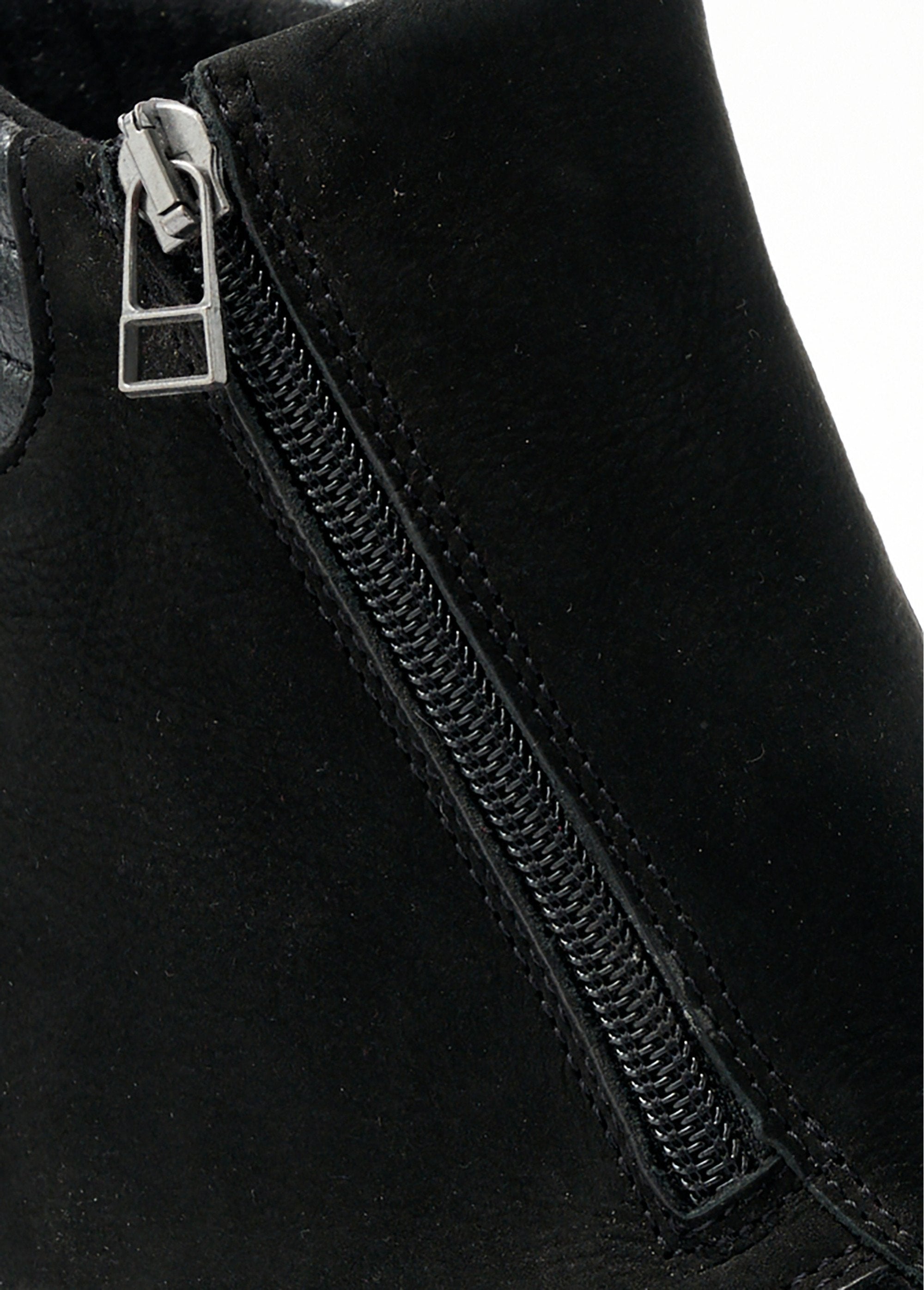 Nubuck_leather_boots_with_stretch_sides_Black_DE1_slim