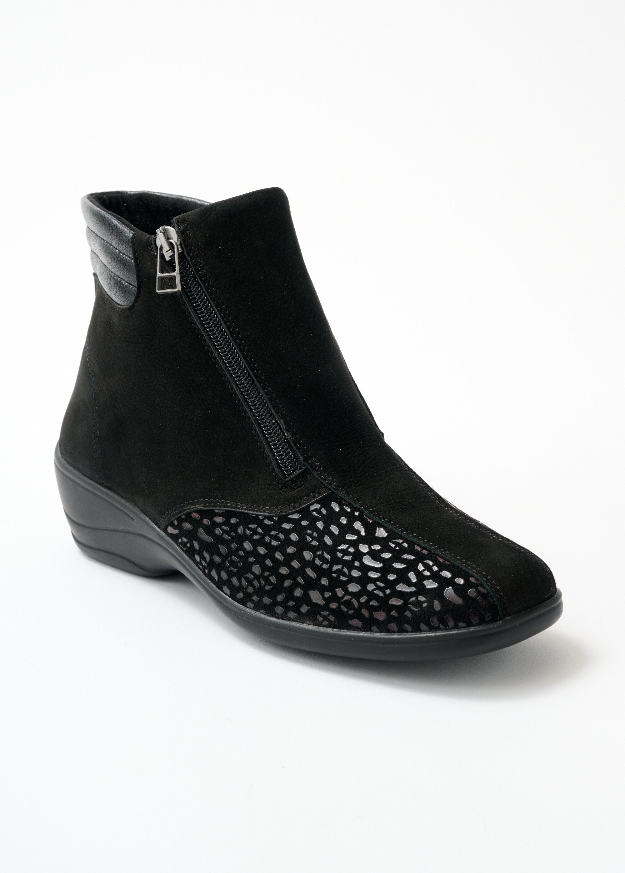 Boots_cuir_nubuck_côtés_extensibles_Noir_FA1_slim