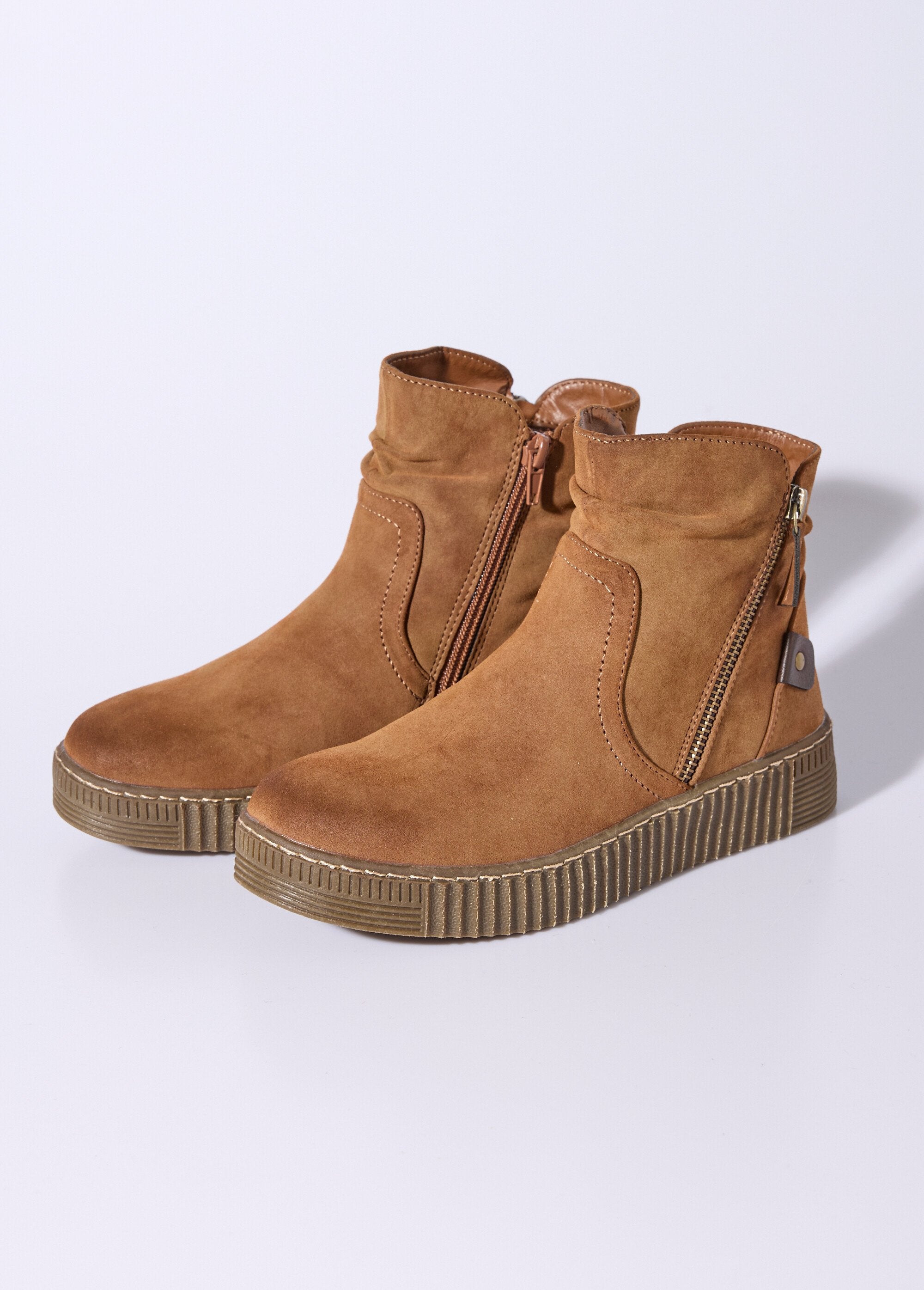 Suède_laarzen_met_sleezool_Camel_DE1_slim