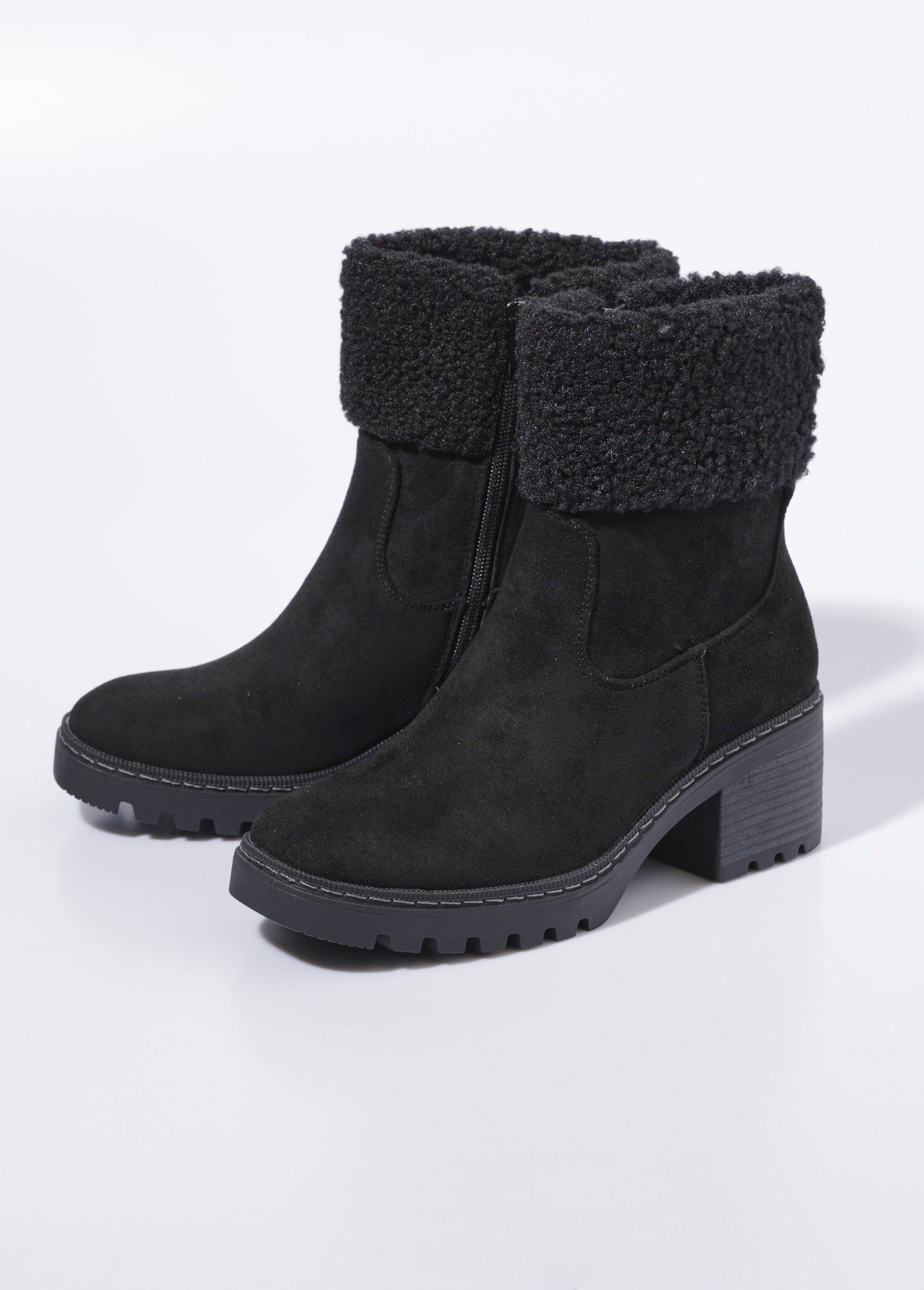 Suedette_laarzen_met_hak_en_bontrand_Noir_DE1_slim