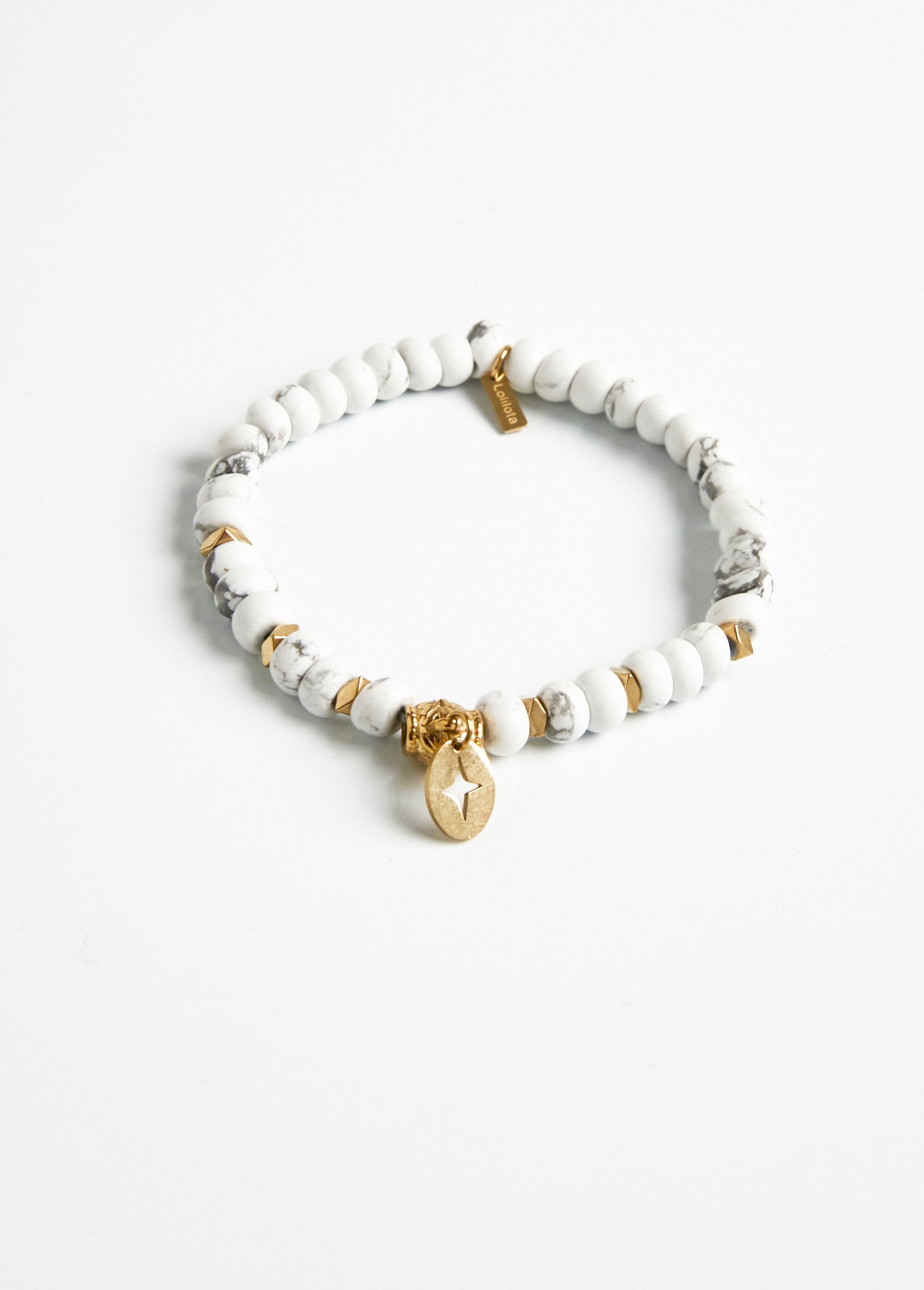 Bracelet_perles._Blanc_DE1_slim