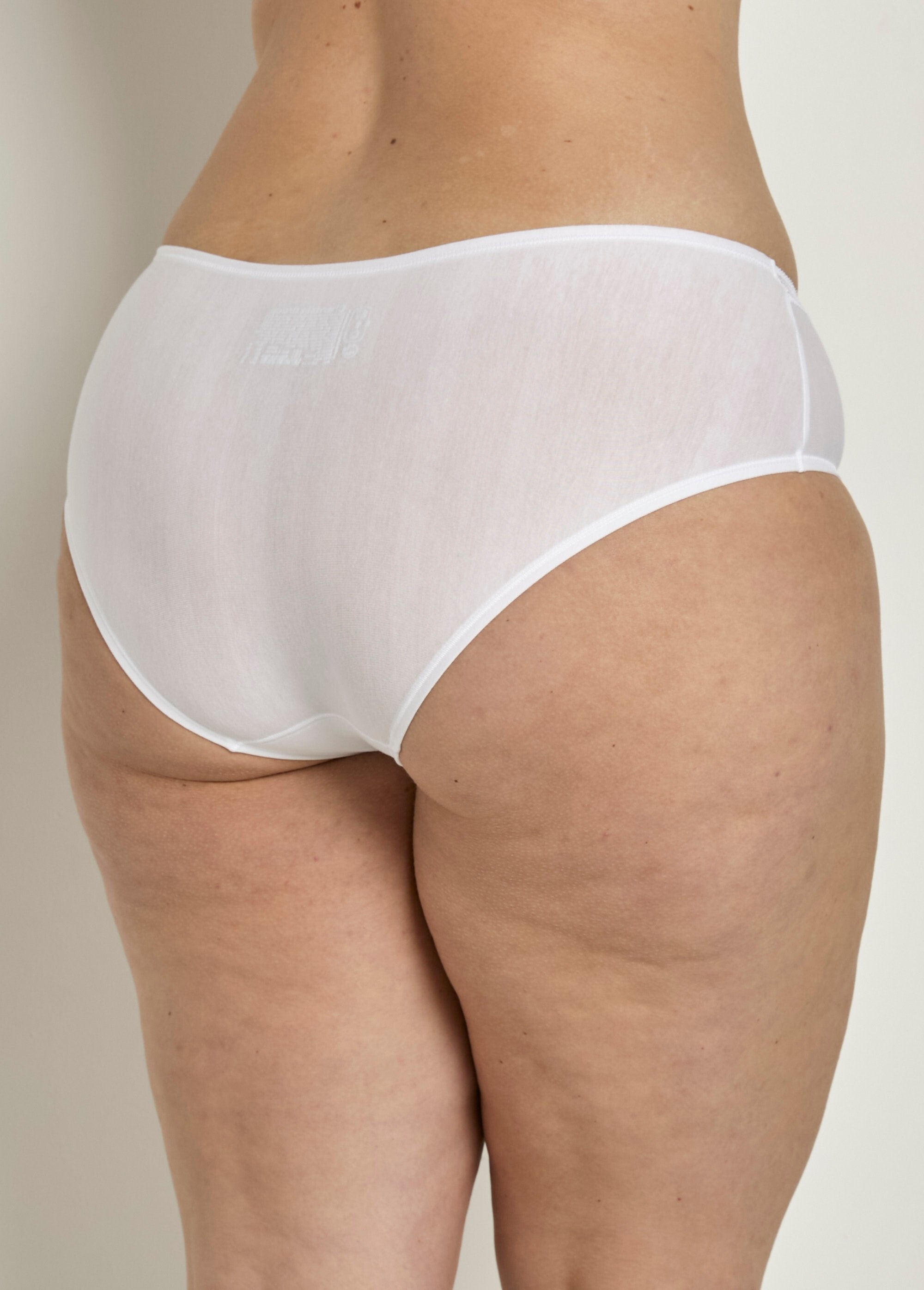 ®_Chantelle_-_"EasyFeel"_tweede_huid_effect_shorts_Blanc_DO1_curvy