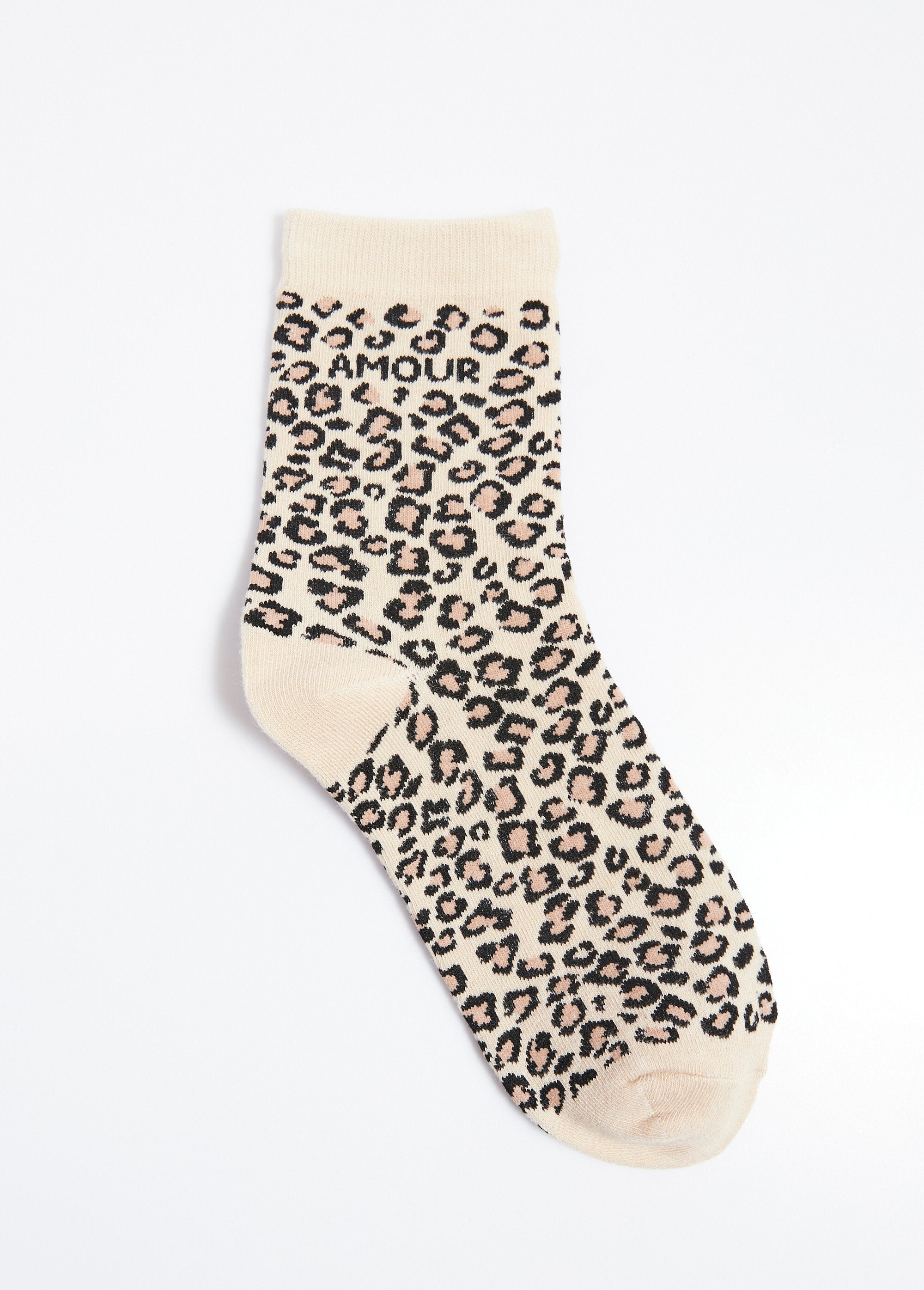 Sokken_met_luipaardprint_en_LOVE_boodschap_Leopard_DE1_slim