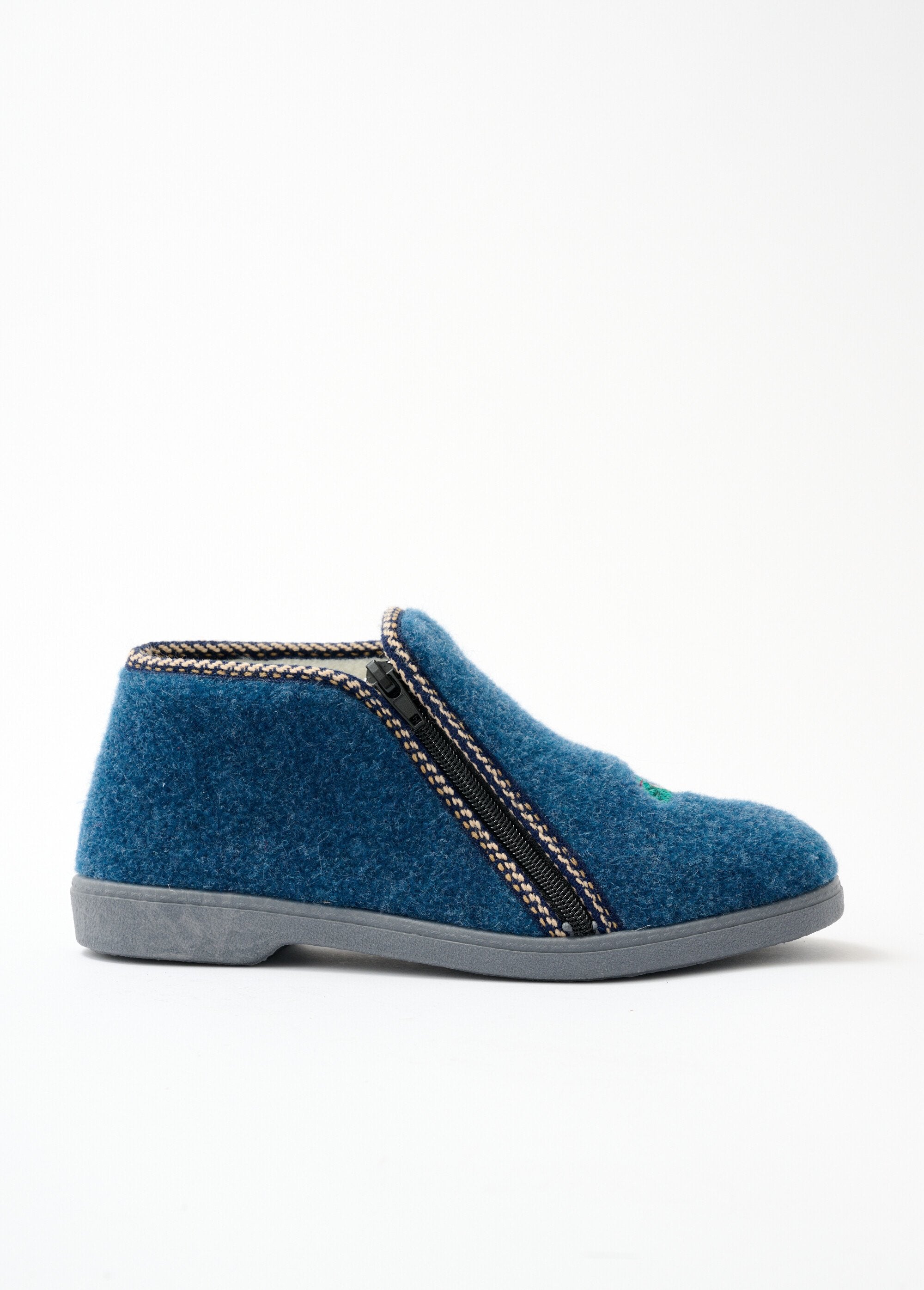 Chaussons_montants_grande_largeur_brodés_Bleu_jean_DR1_slim