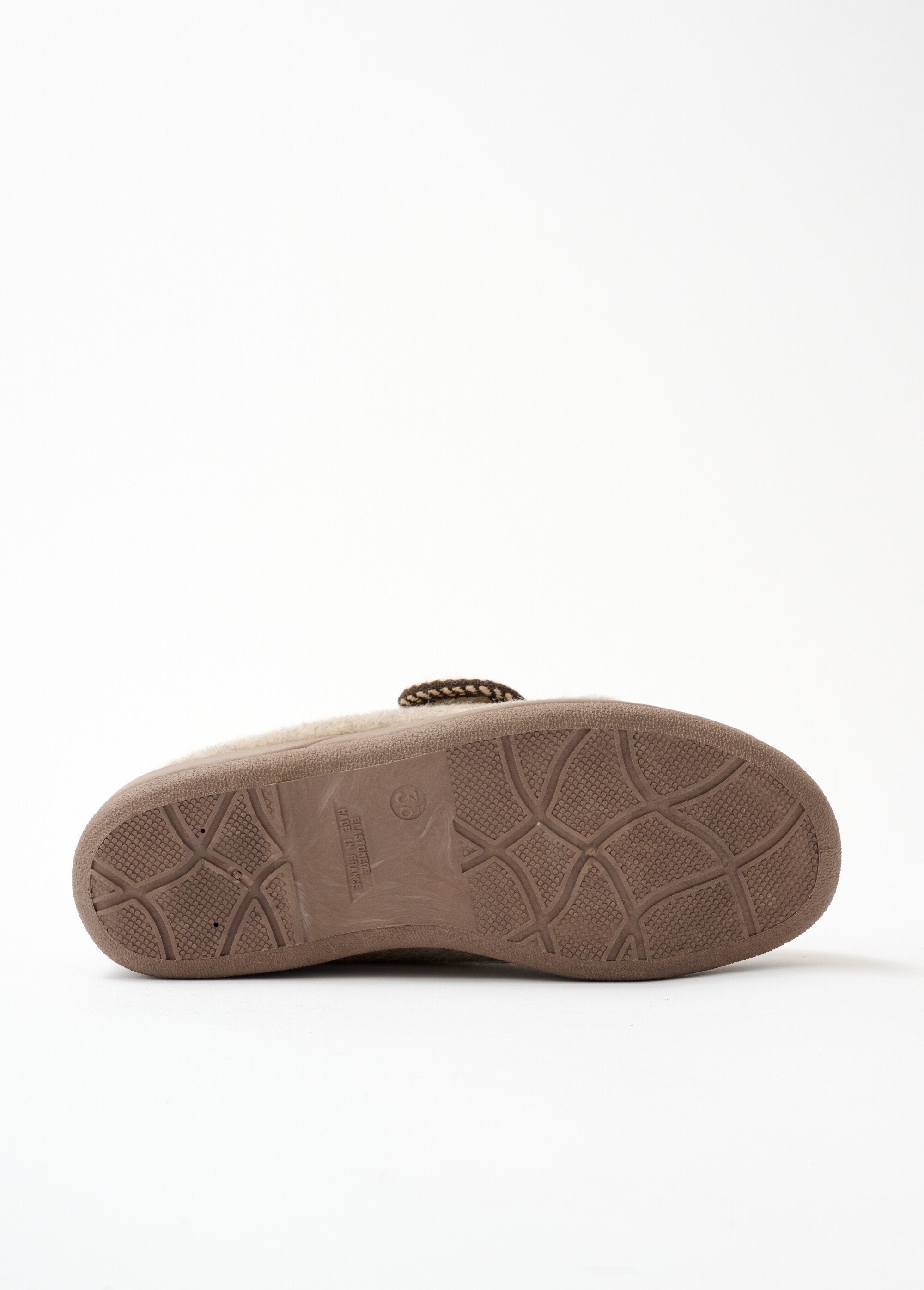 Brede_comfort_gevoerde_slippers_met_klittenband_BEIGE_UN1_slim