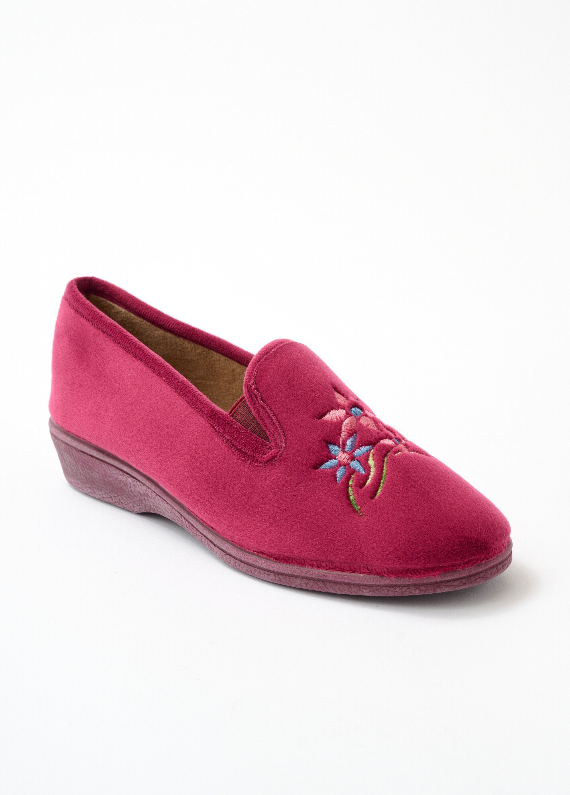 Comfortabele_geborduurde_pantoffel_Bordeaux_FA1_slim