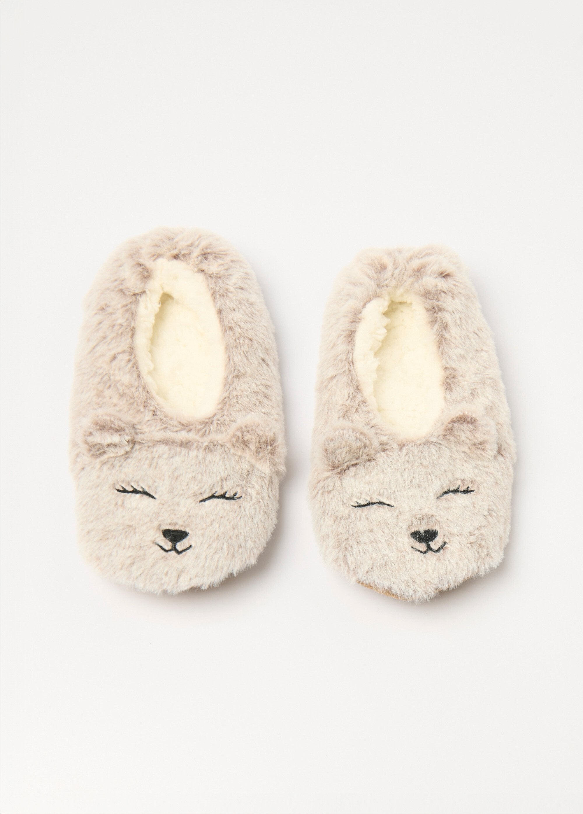 Warme_pantoffels_van_imitatiebont_Beige_FA1_slim