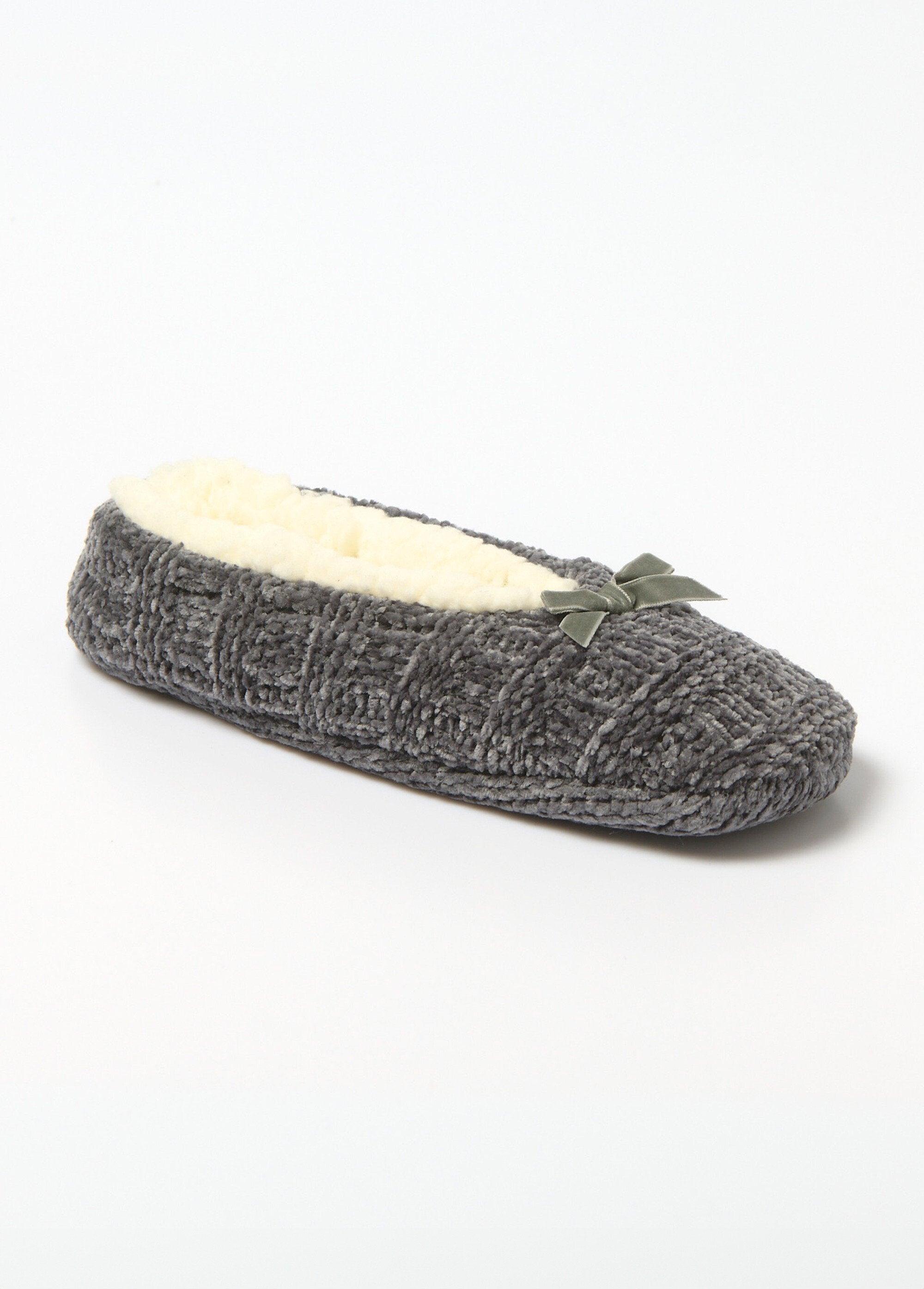 Chaussons_fourrés_en_maille_peluche_Gris_FA1_slim