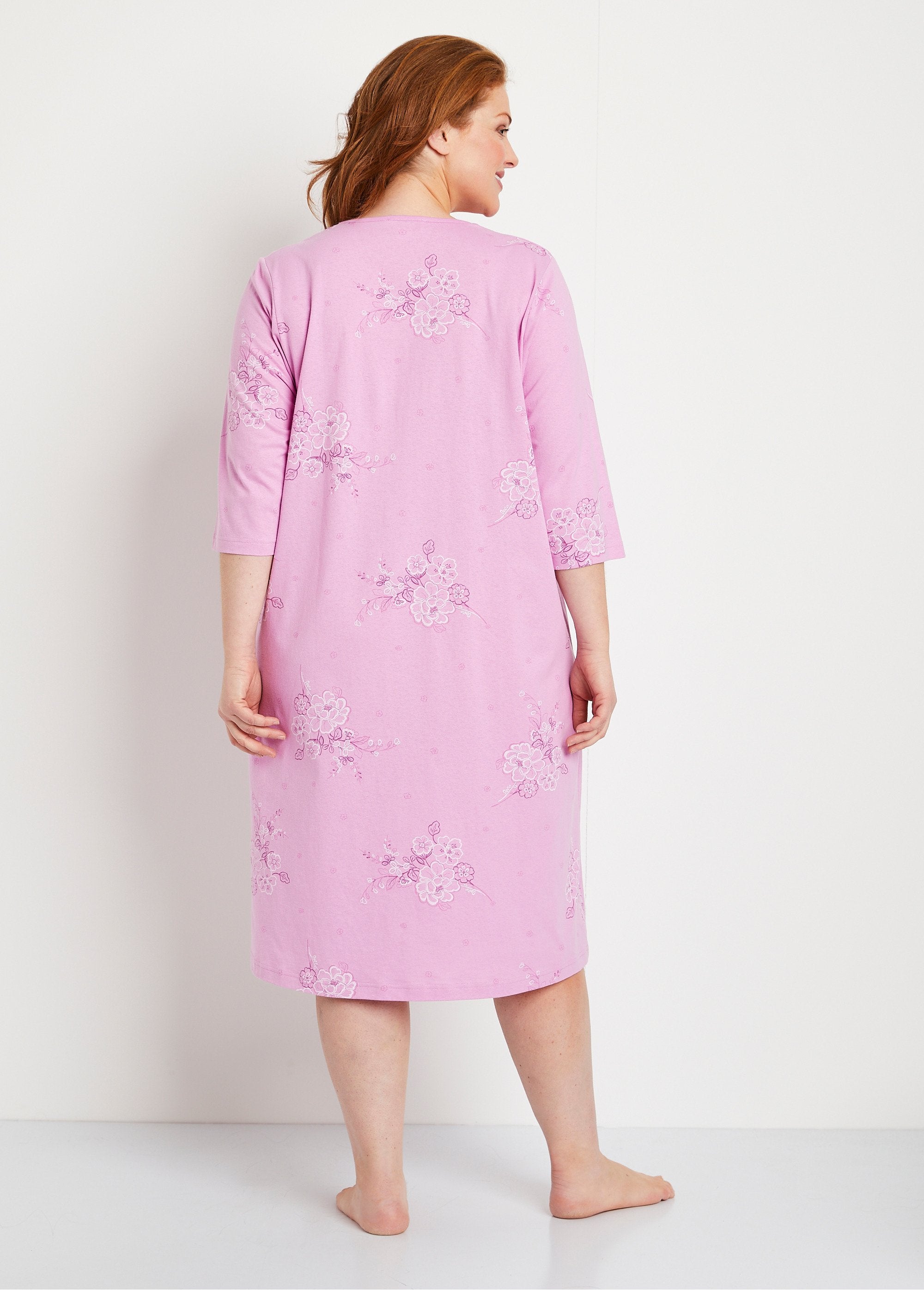 Mid-length_nightgown_embroidered_cotton_3/4_sleeves_Old_pink_DO1_curvy