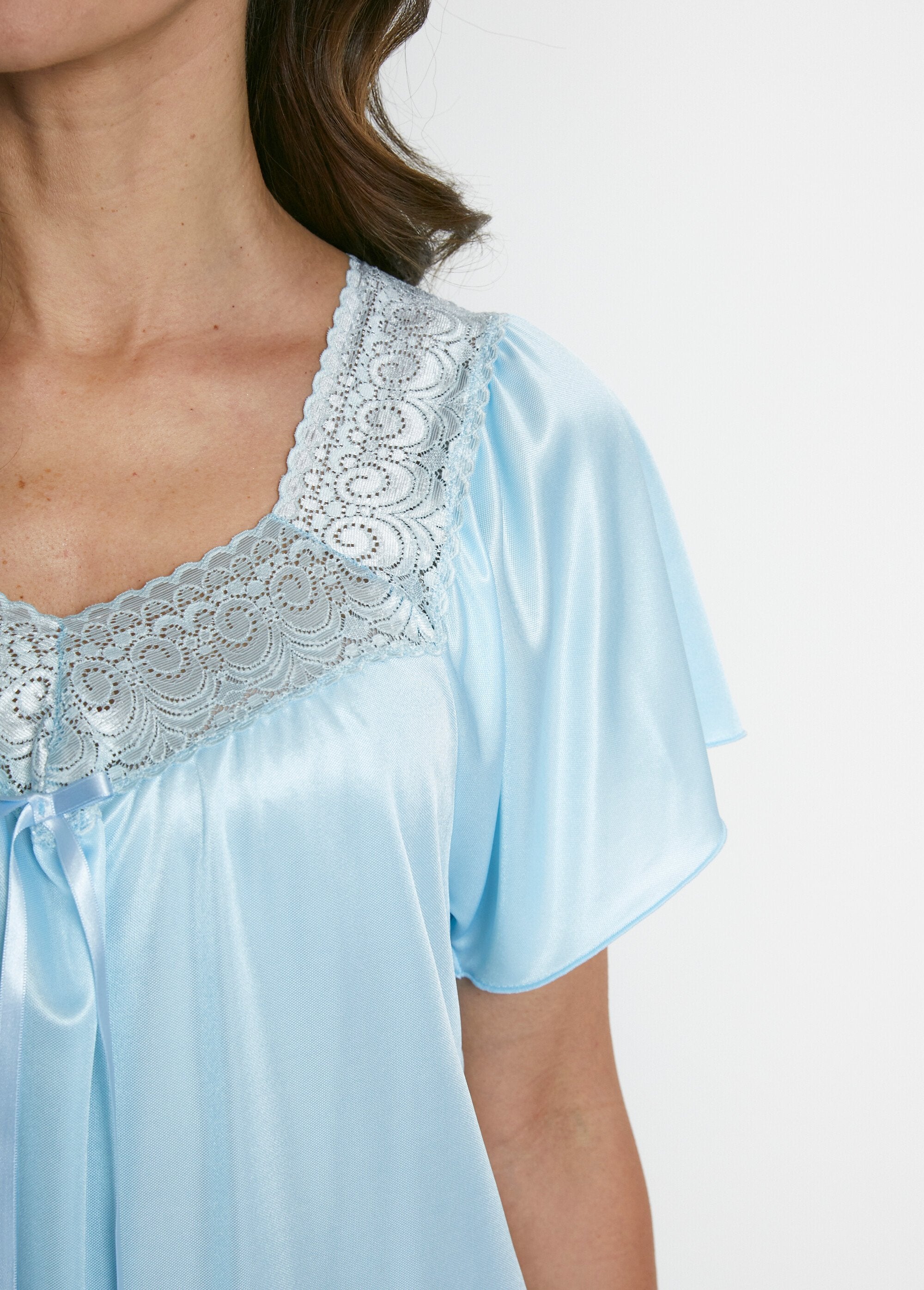 Chemise_de_nuit_satinée_longue_antistatique_dentelle_Turquoise_DE1_slim