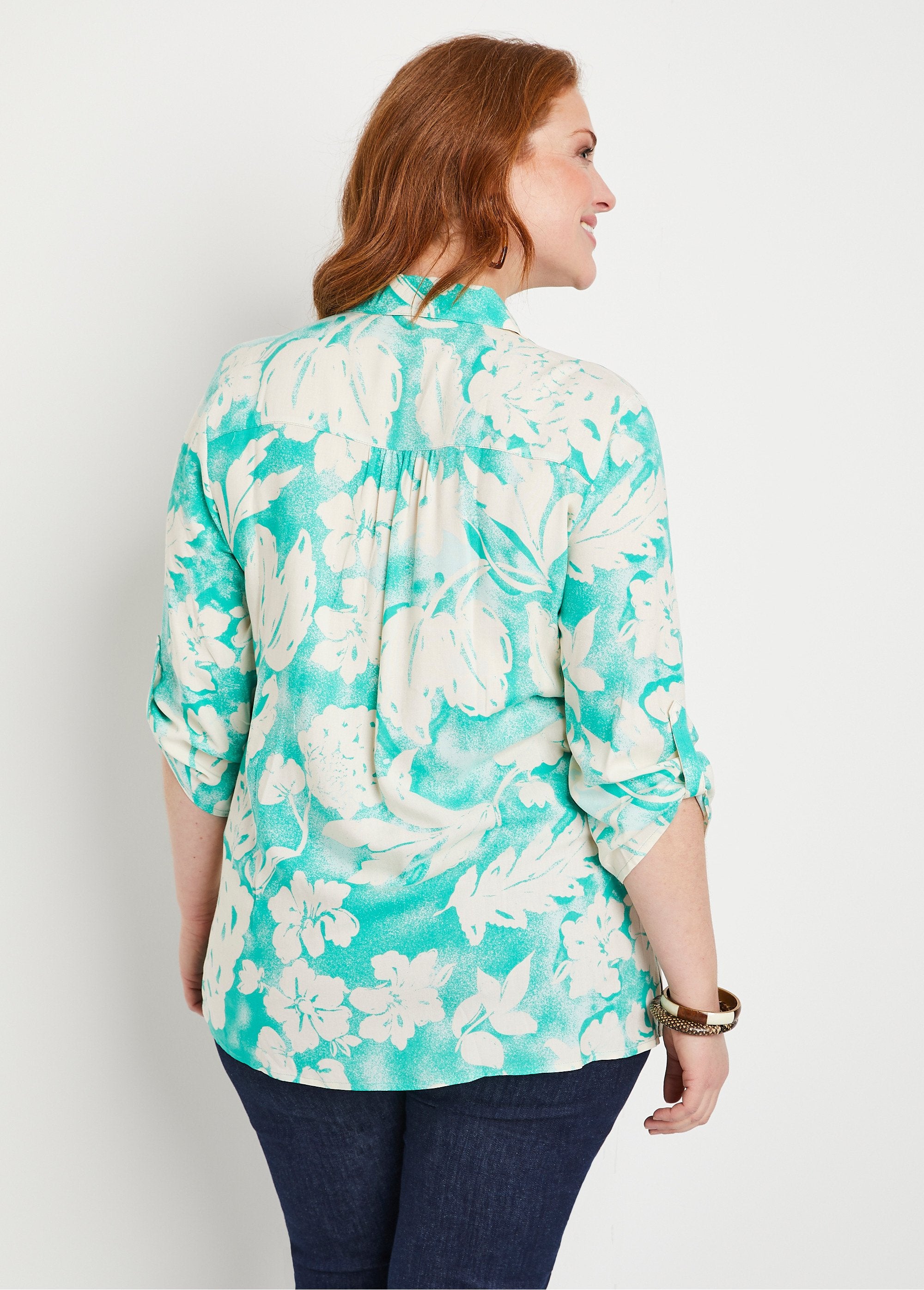 Losvallende_lange_gebloemde_blouse_Groen_en_wit_DO1_curvy