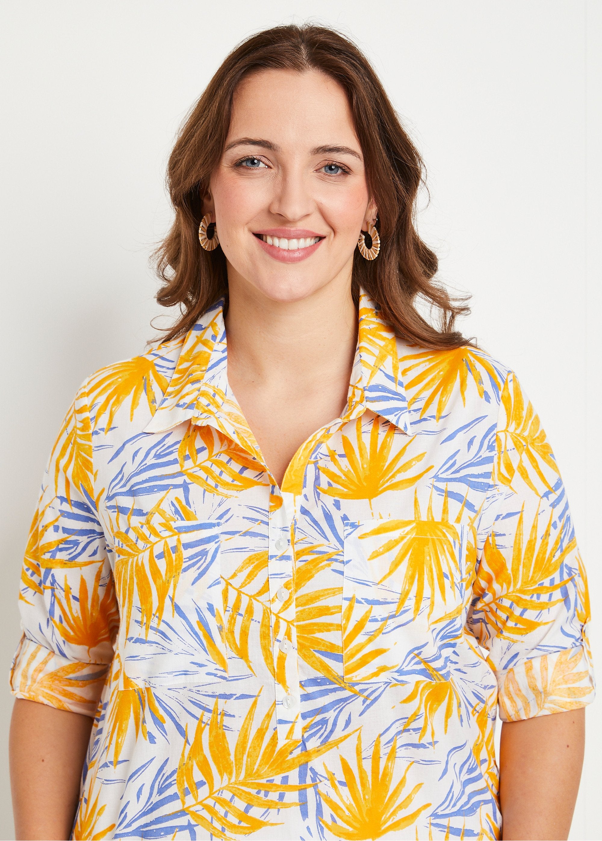 Long_printed_cotton_buttoned_blouse_Yellow_print_DE1_curvy