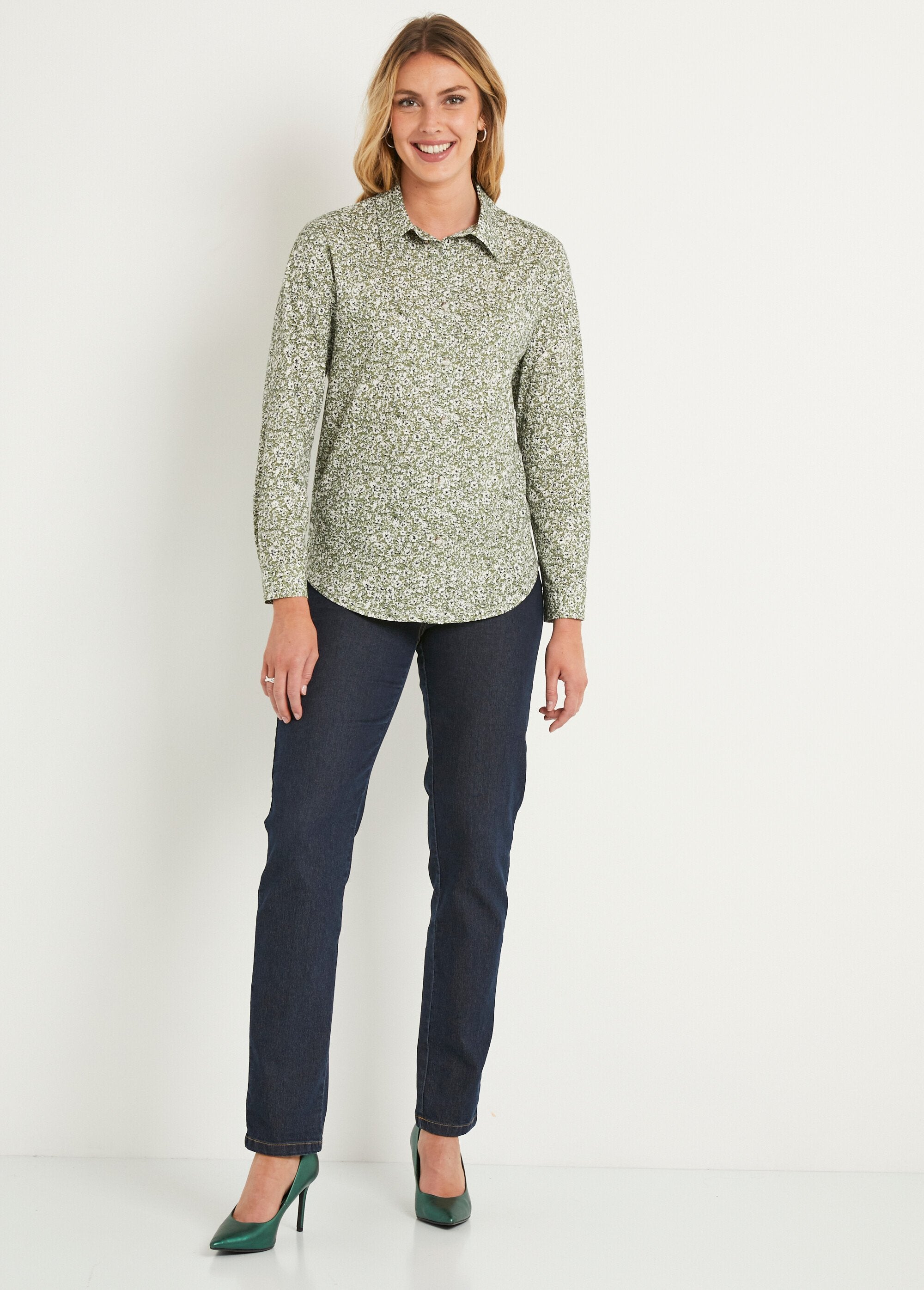 Katoenen_blouse_met_rechte_knopen_Vert_SF1_slim