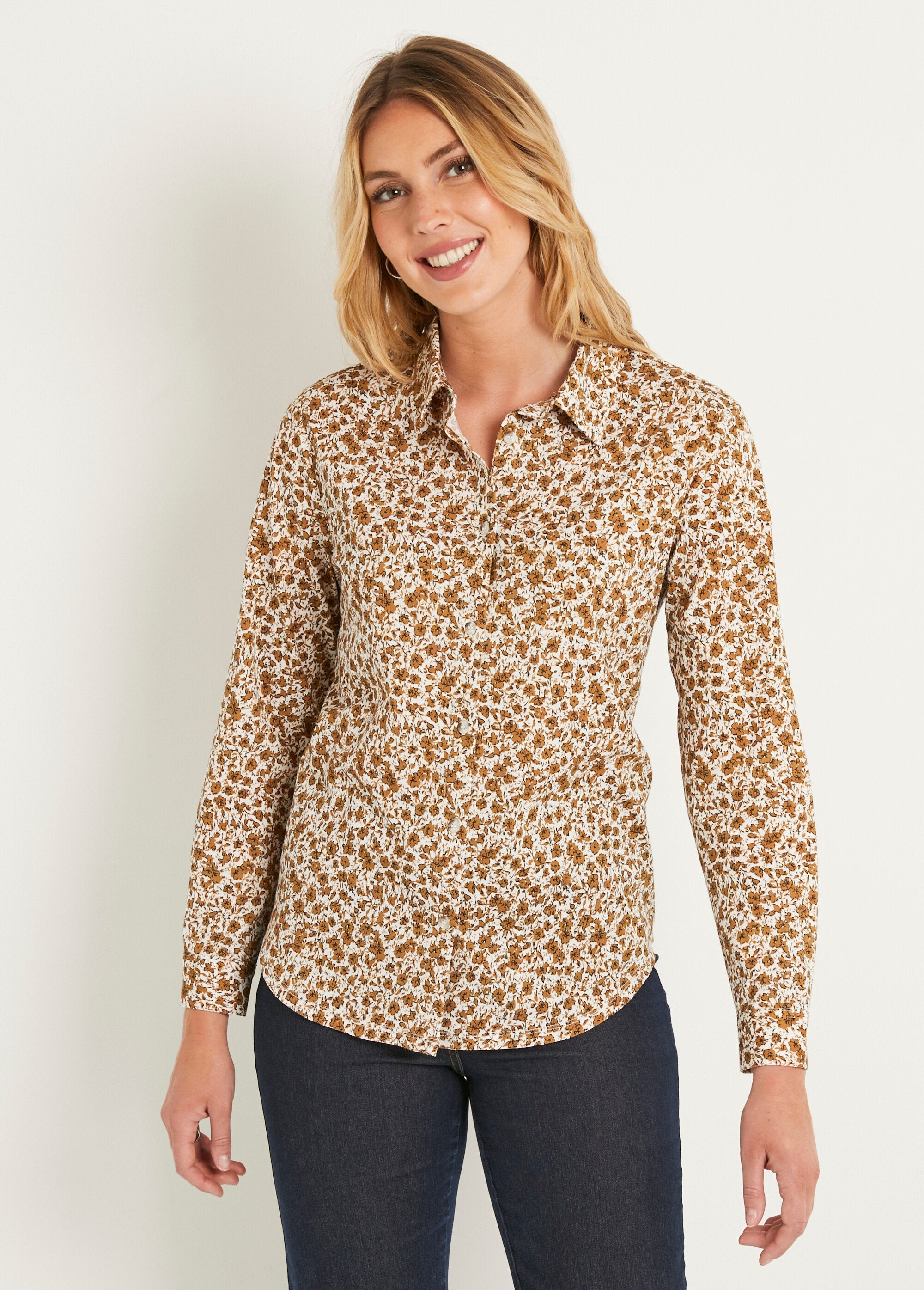 Katoenen_blouse_met_rechte_knopen_Jaune_FA1_slim