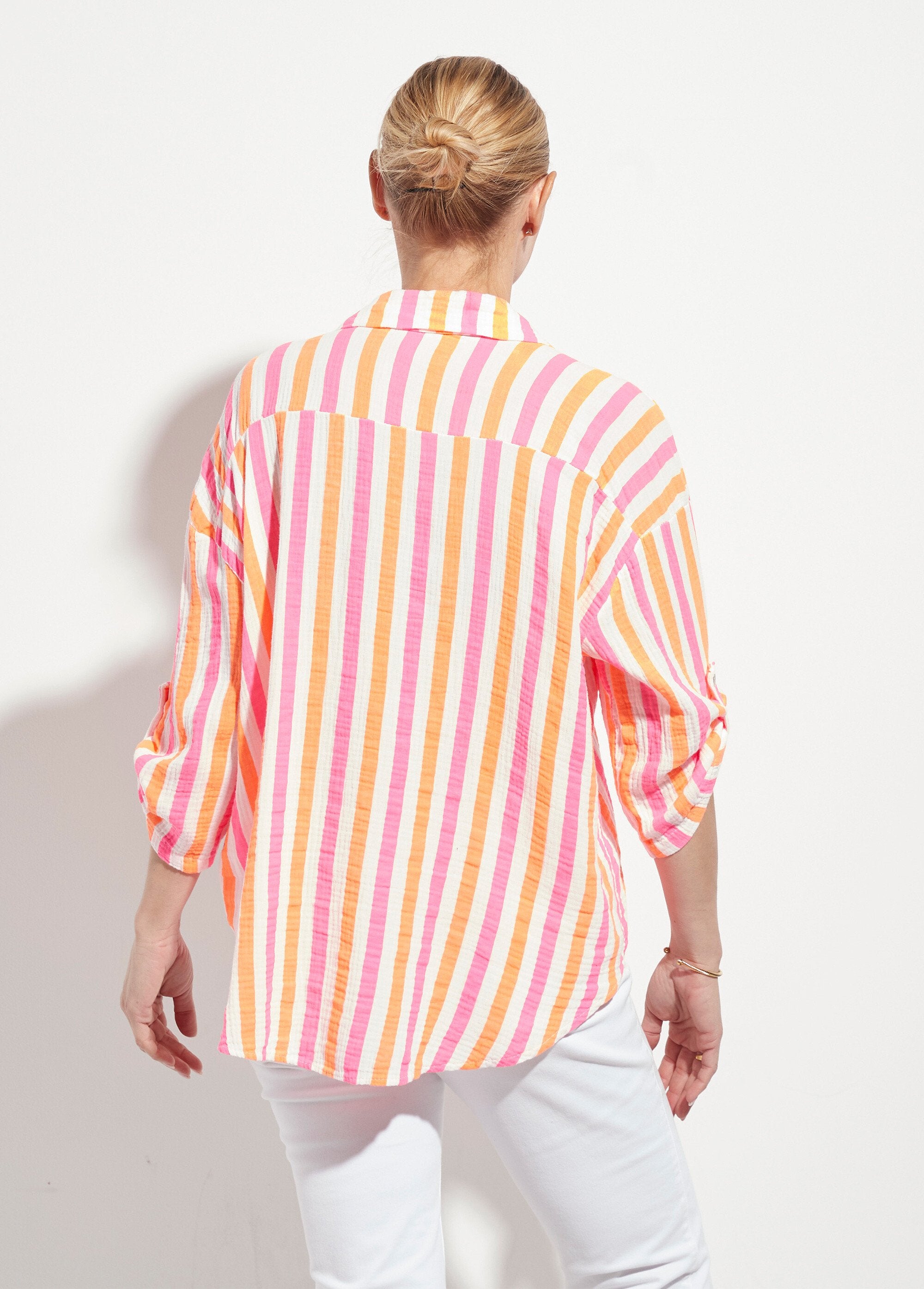 Katoenen_blouse_van_gaas_met_fluorescerende_strepen_Orange_et_rose_DO1_slim