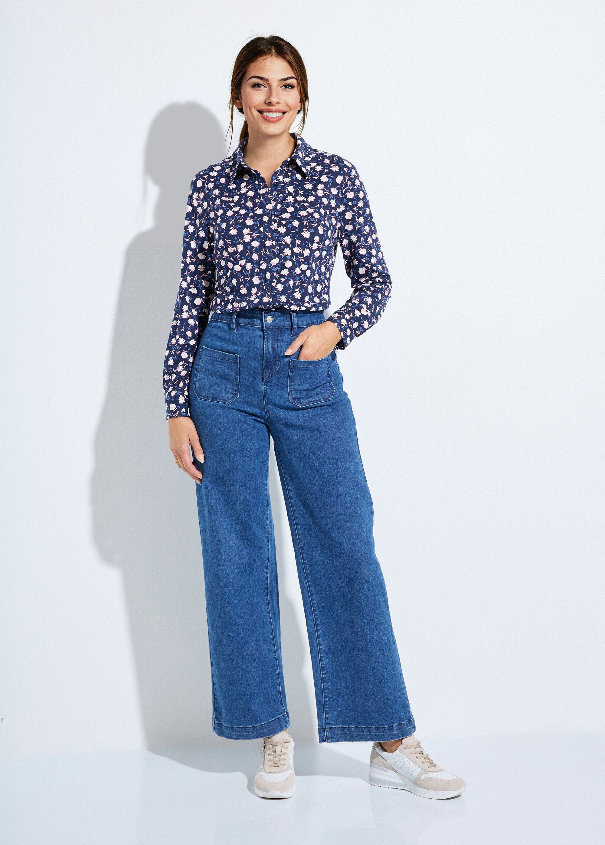 Warm_gebreide_blouse_met_bloemenprint_Marine_et_blanc_SF1_slim