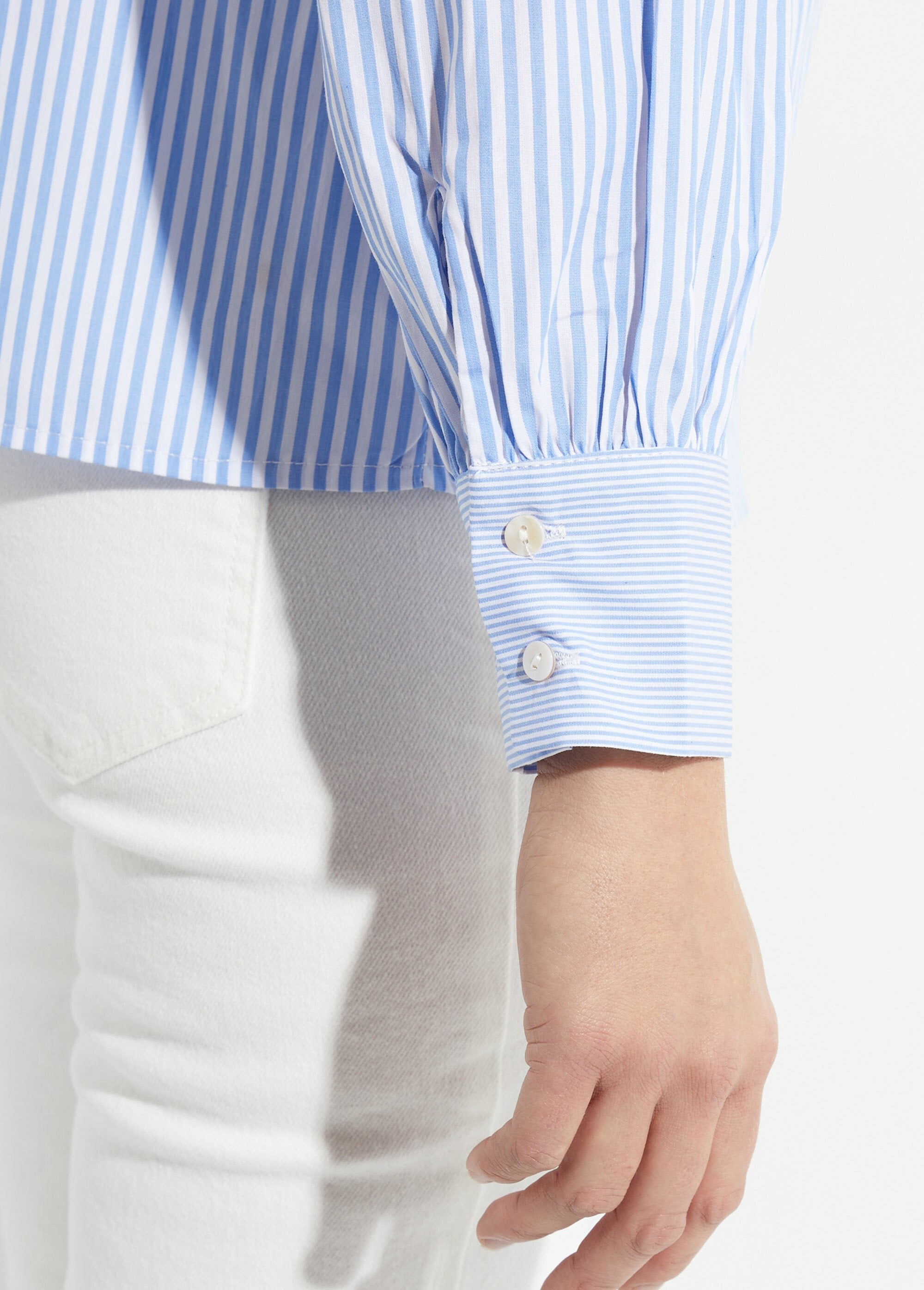 Chemisier_rayé_plissé_avec_col_montant_Bleu_raye_DE2_slim