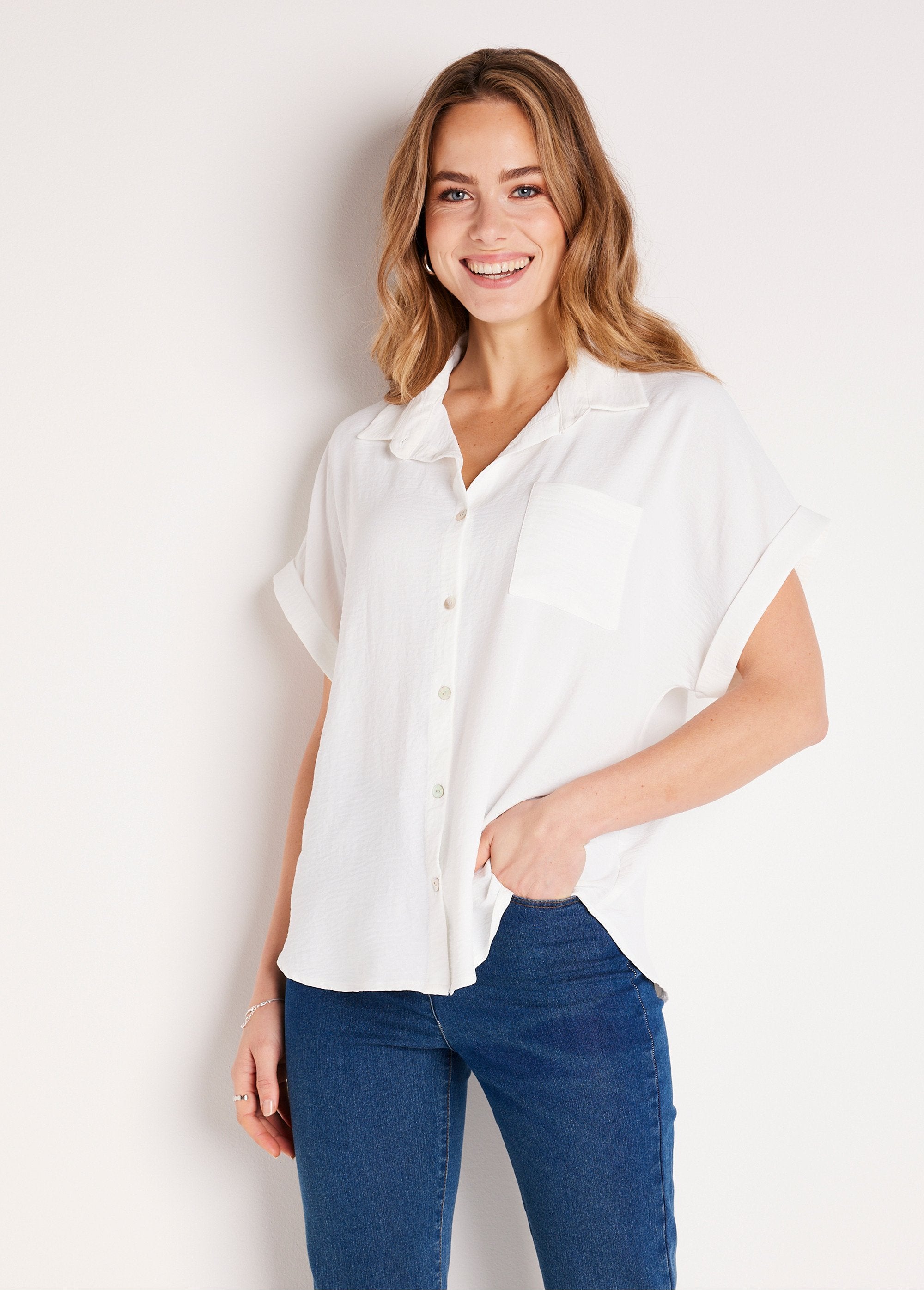 Effen_blouse_met_korte_mouwen_Ecru_FA1_slim