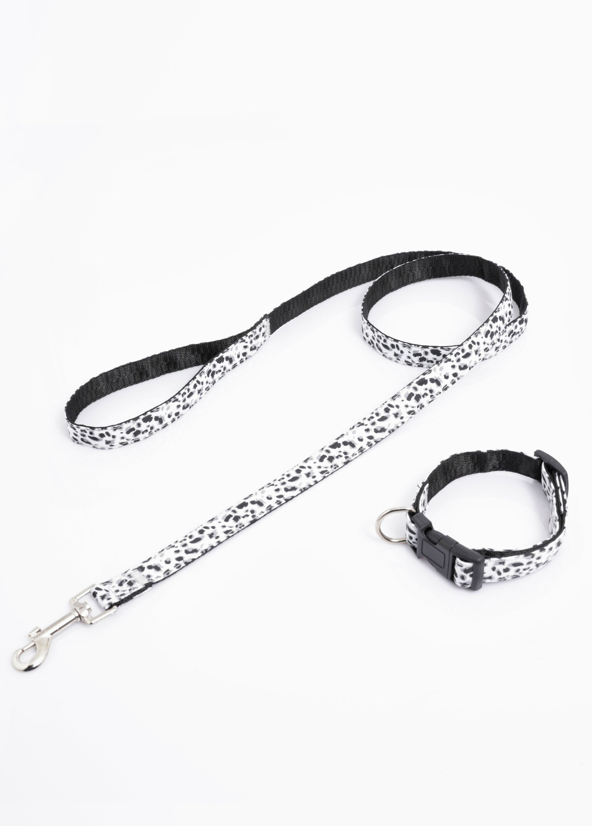 Collier_pour_chien_+_laisse_léopard_Blanc_DE1_slim