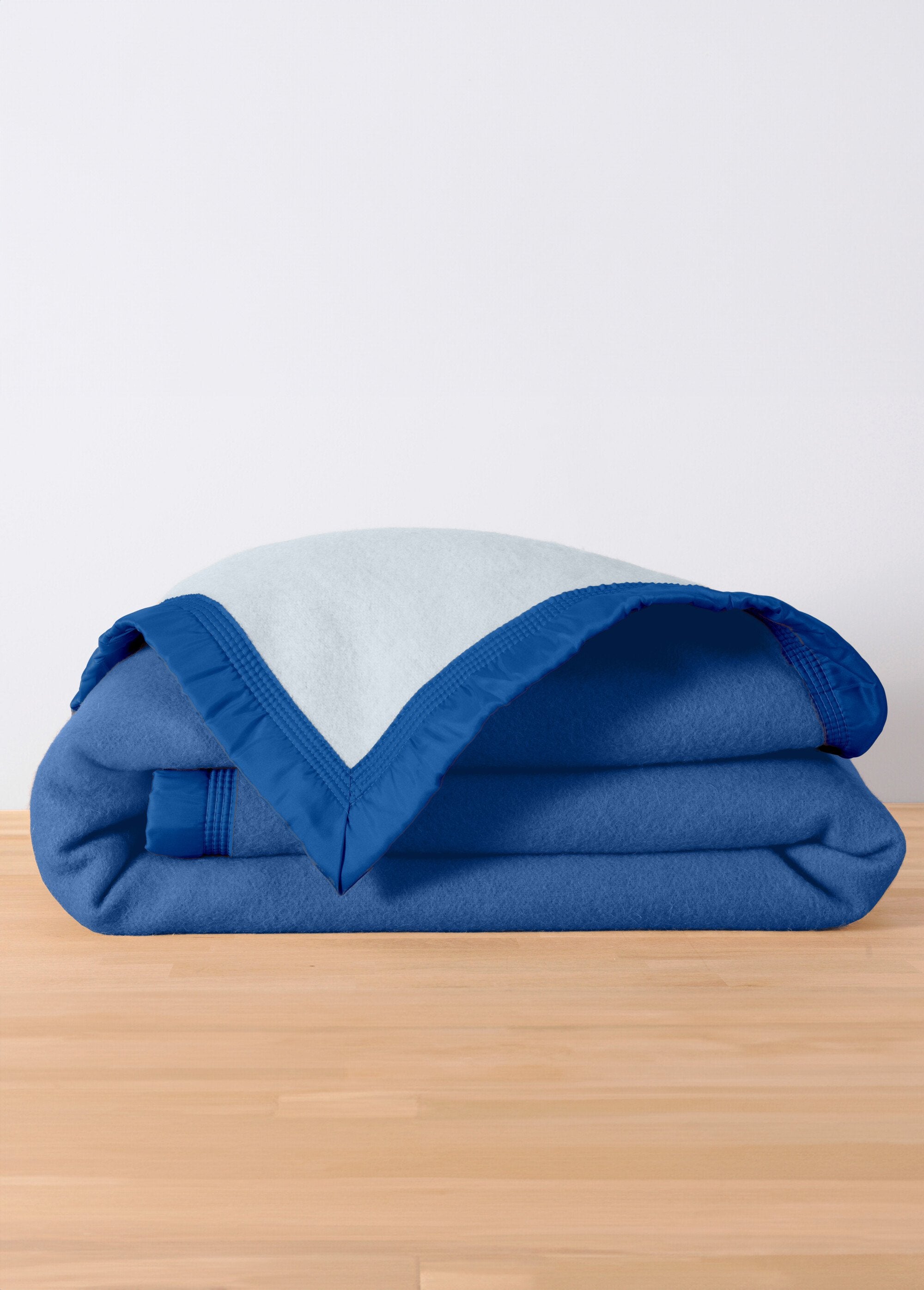 Couverture_bicolore_pure_laine_600_g/m²_Bleu_FA1_slim