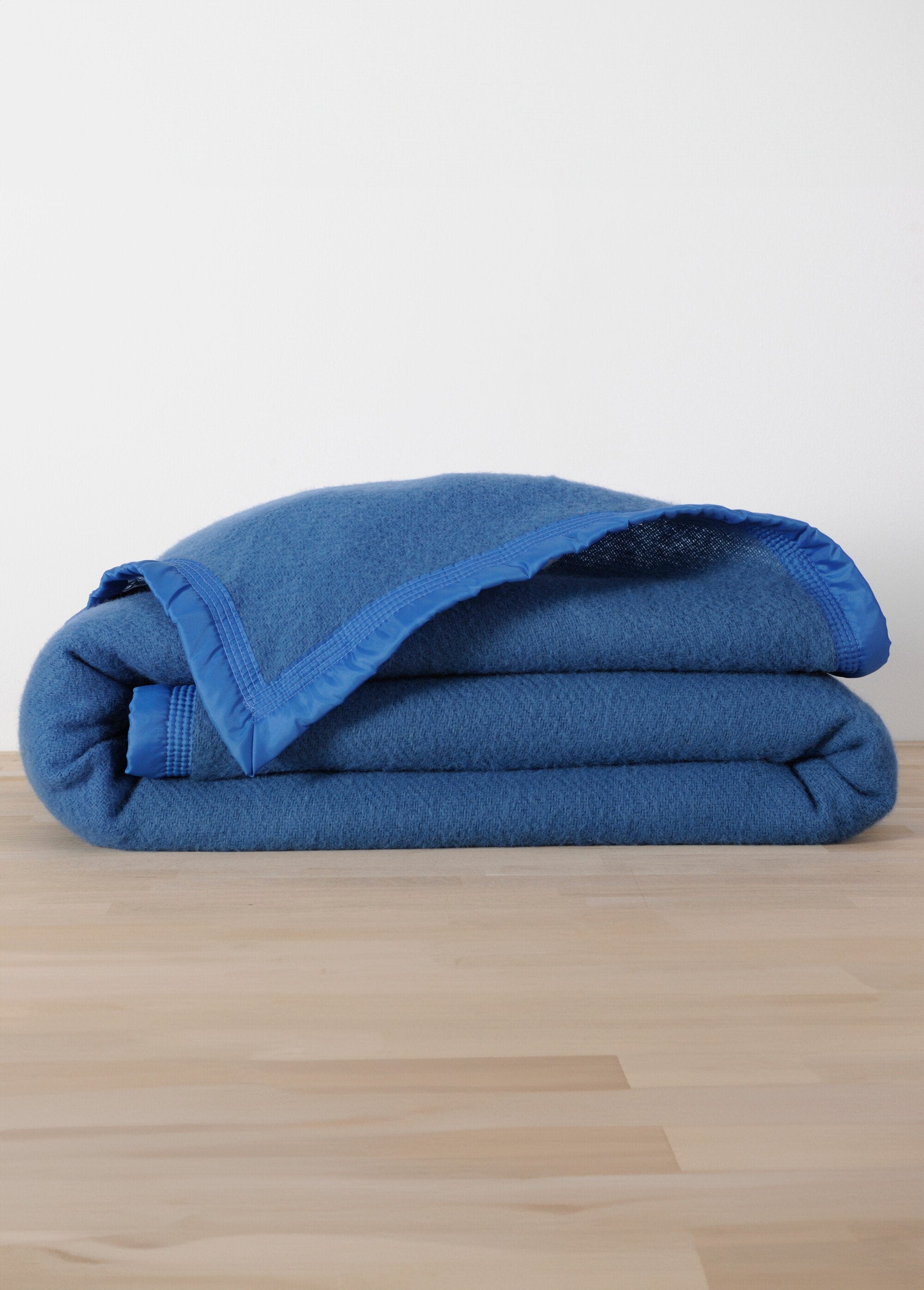 Plain_pure_wool_blanket_350_g/m²_Blue_FA1_slim