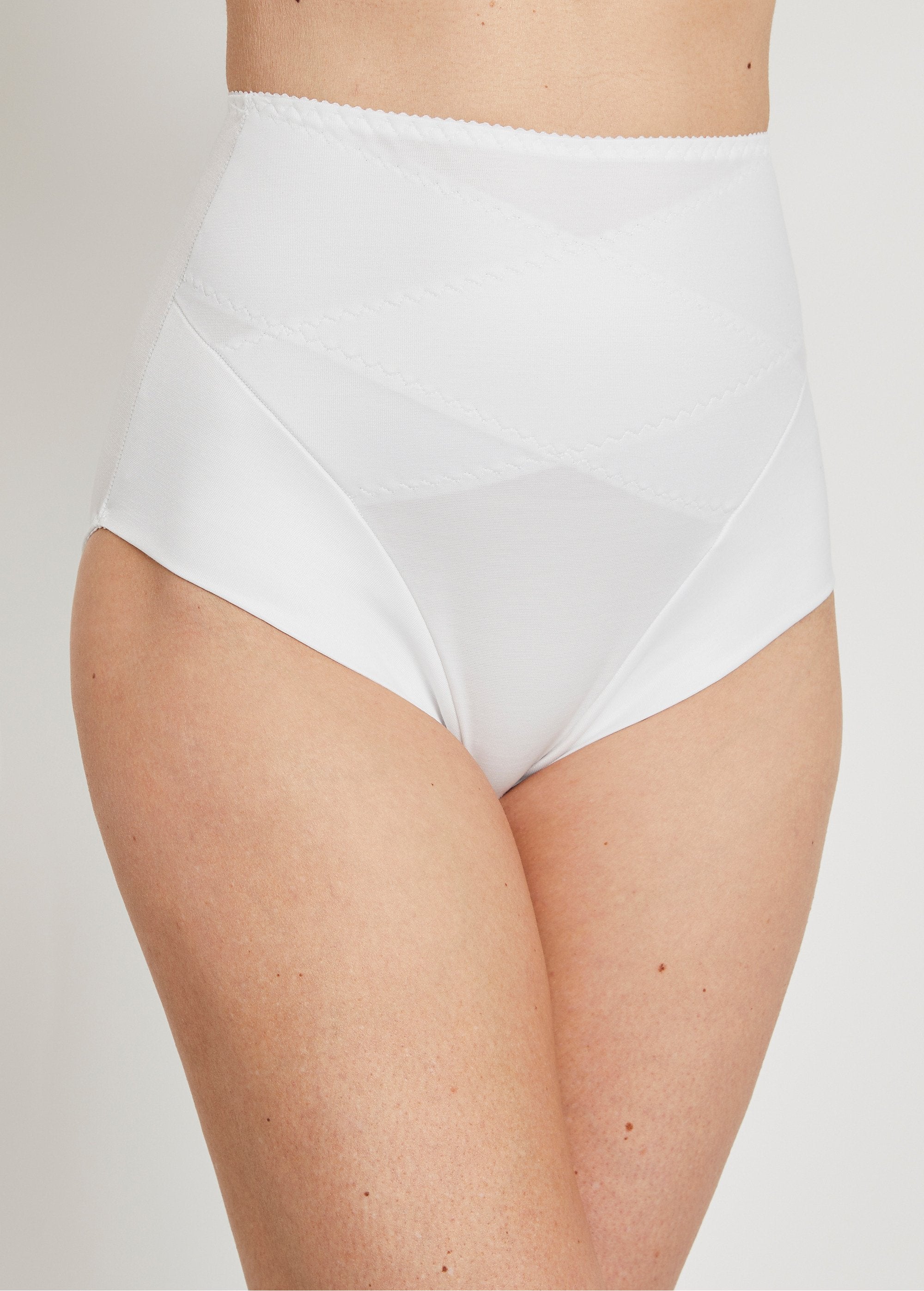 Culotte_gainante_taille_haute_Blanc_FA1_slim