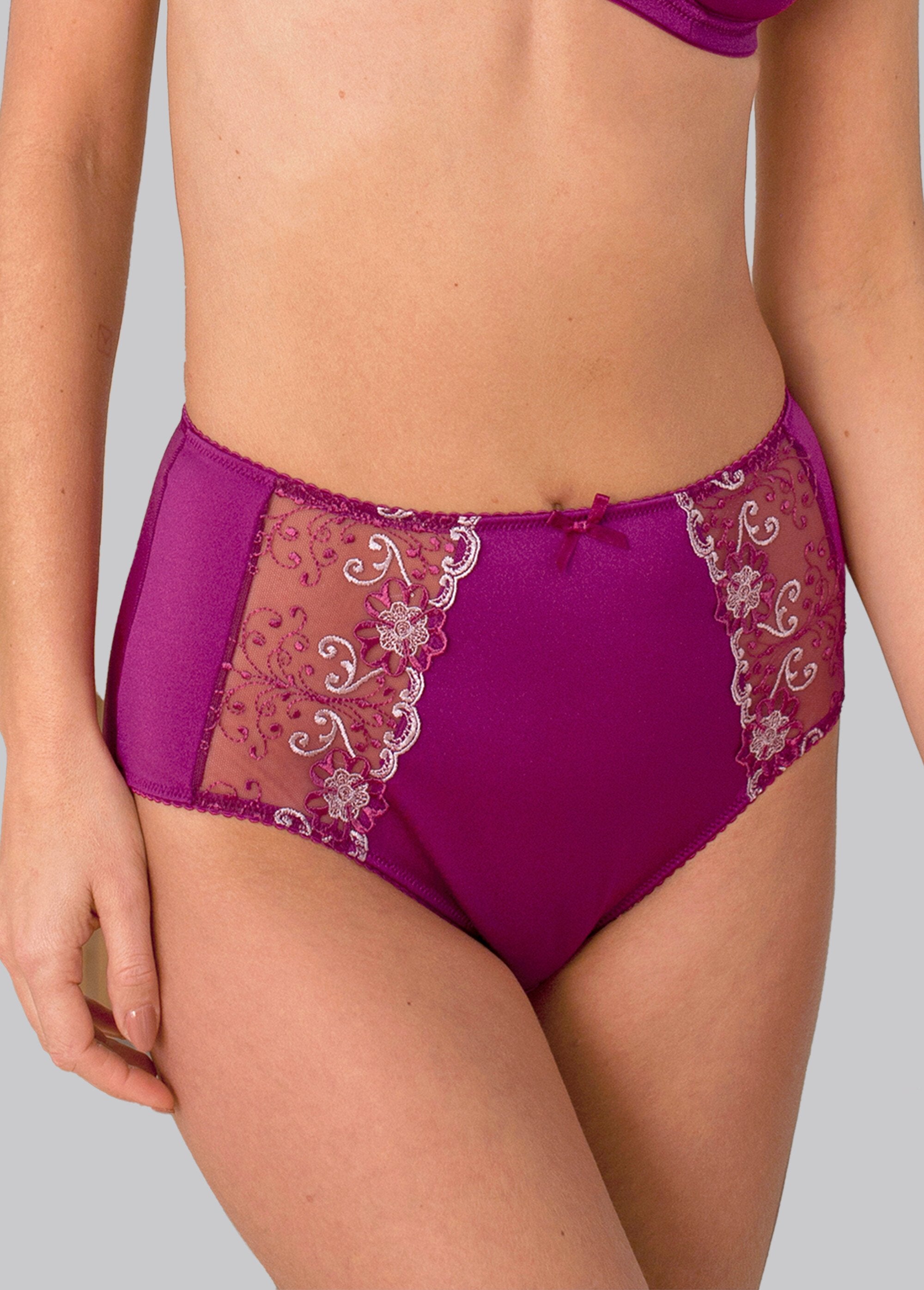 Culotte_gainante_taille_haute_tulle_brodé_Cassis_FA1_slim