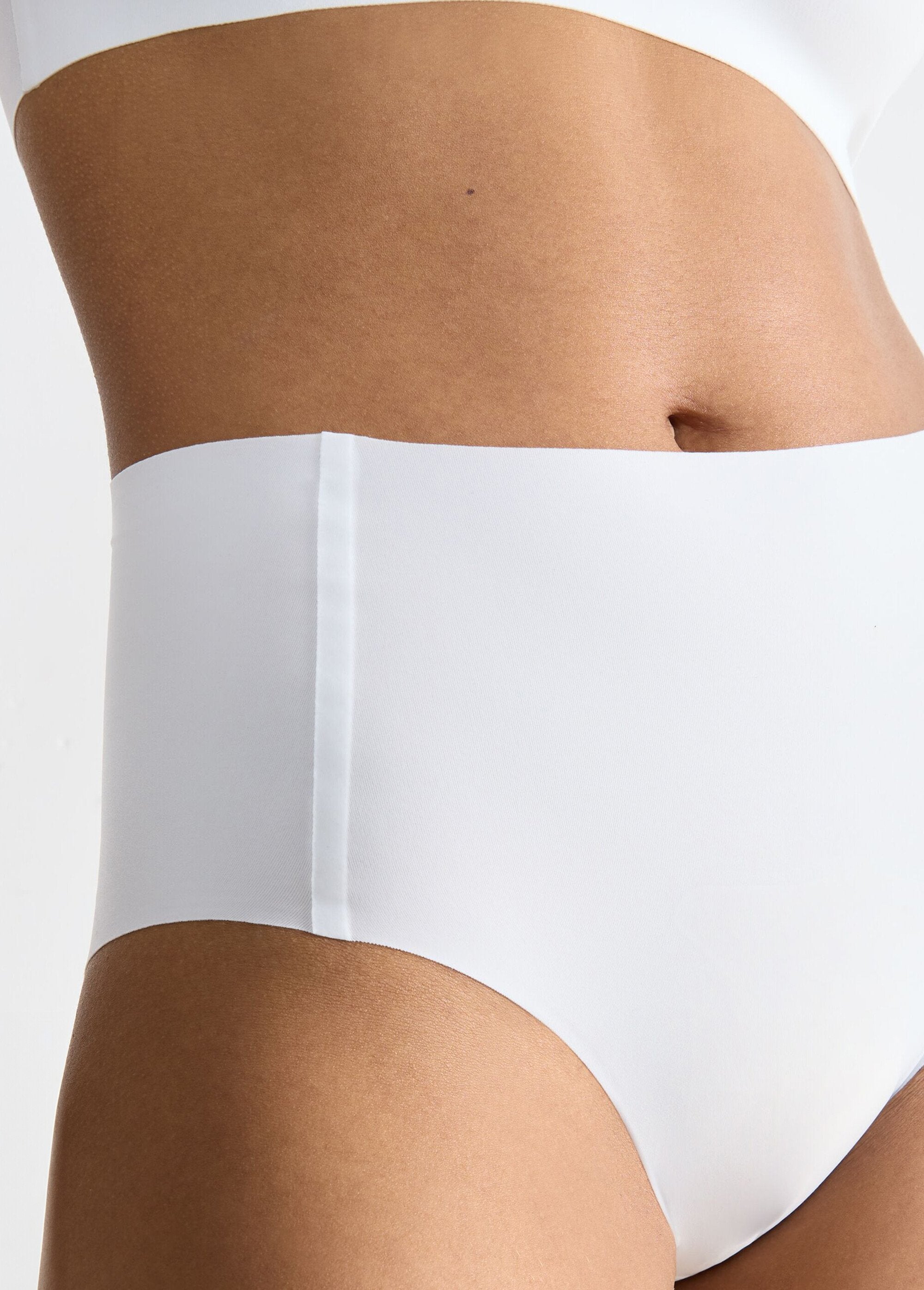 ®_Sloggi_-_Onzichtbare_slip_met_hoge_taille_Blanc_DE1_slim