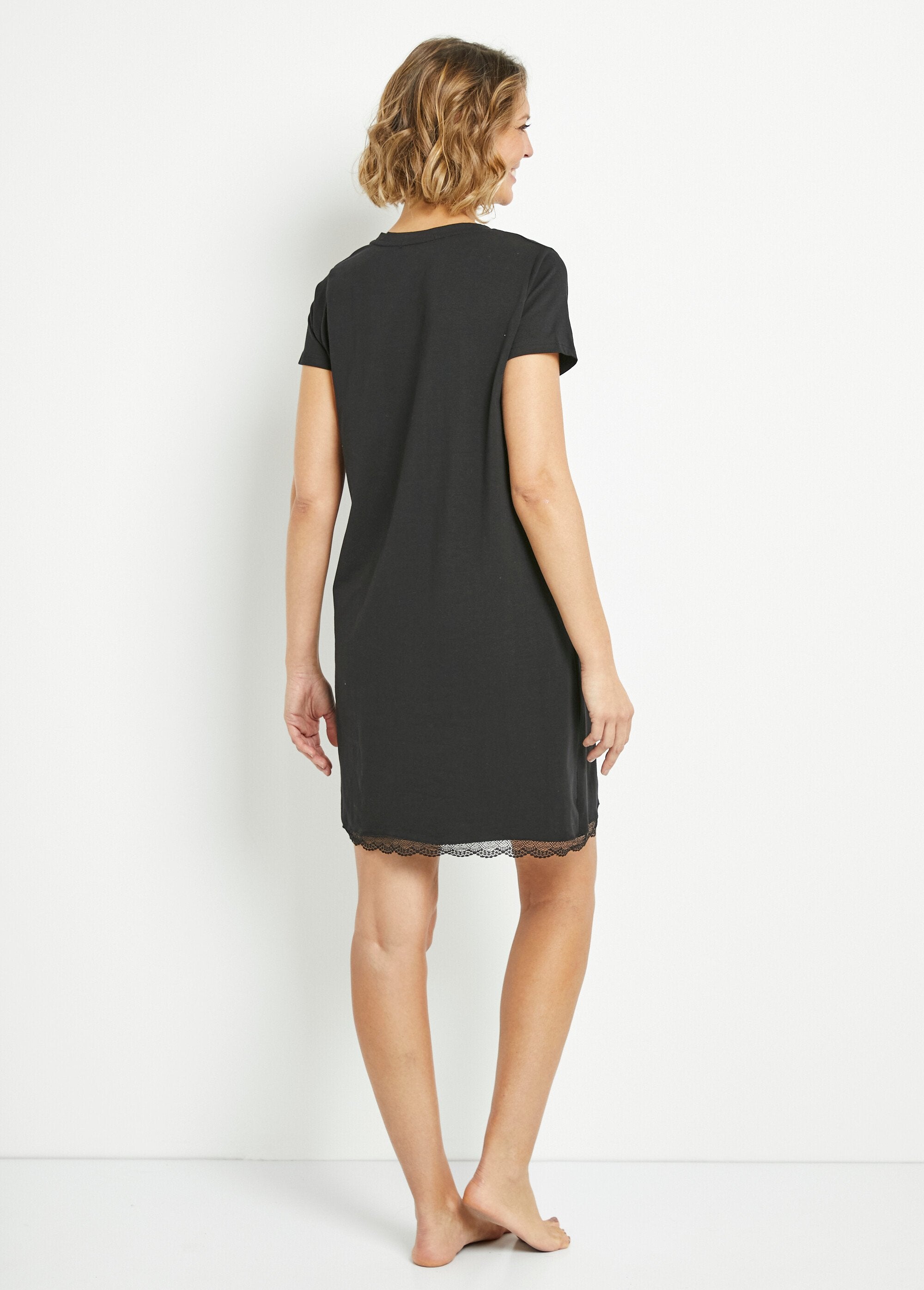 Nachtpon_van_kant_met_korte_mouwen_Noir_DO1_slim