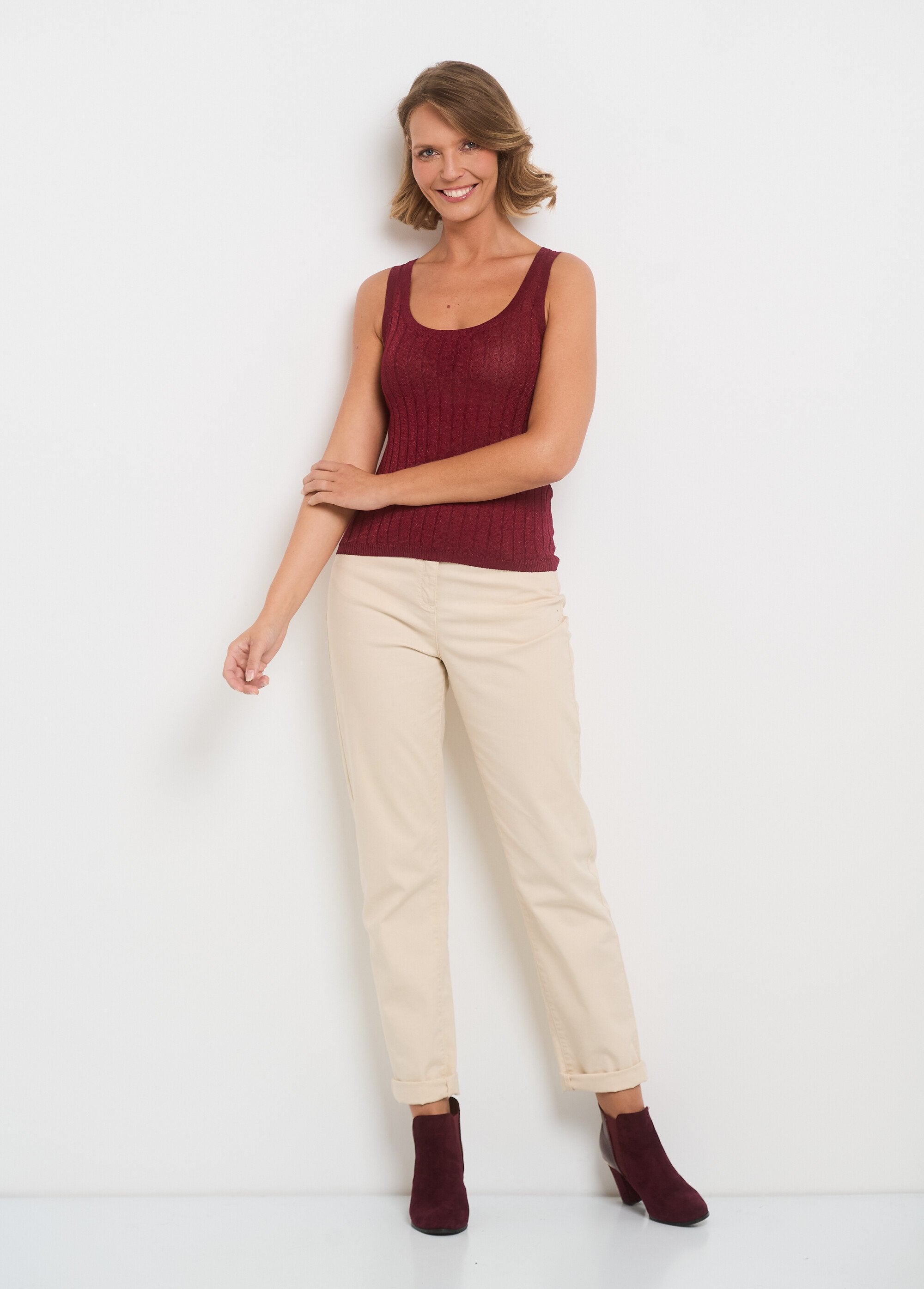 Geribbelde_tanktop_met_metallic_draad_Bordeaux_SF1_slim