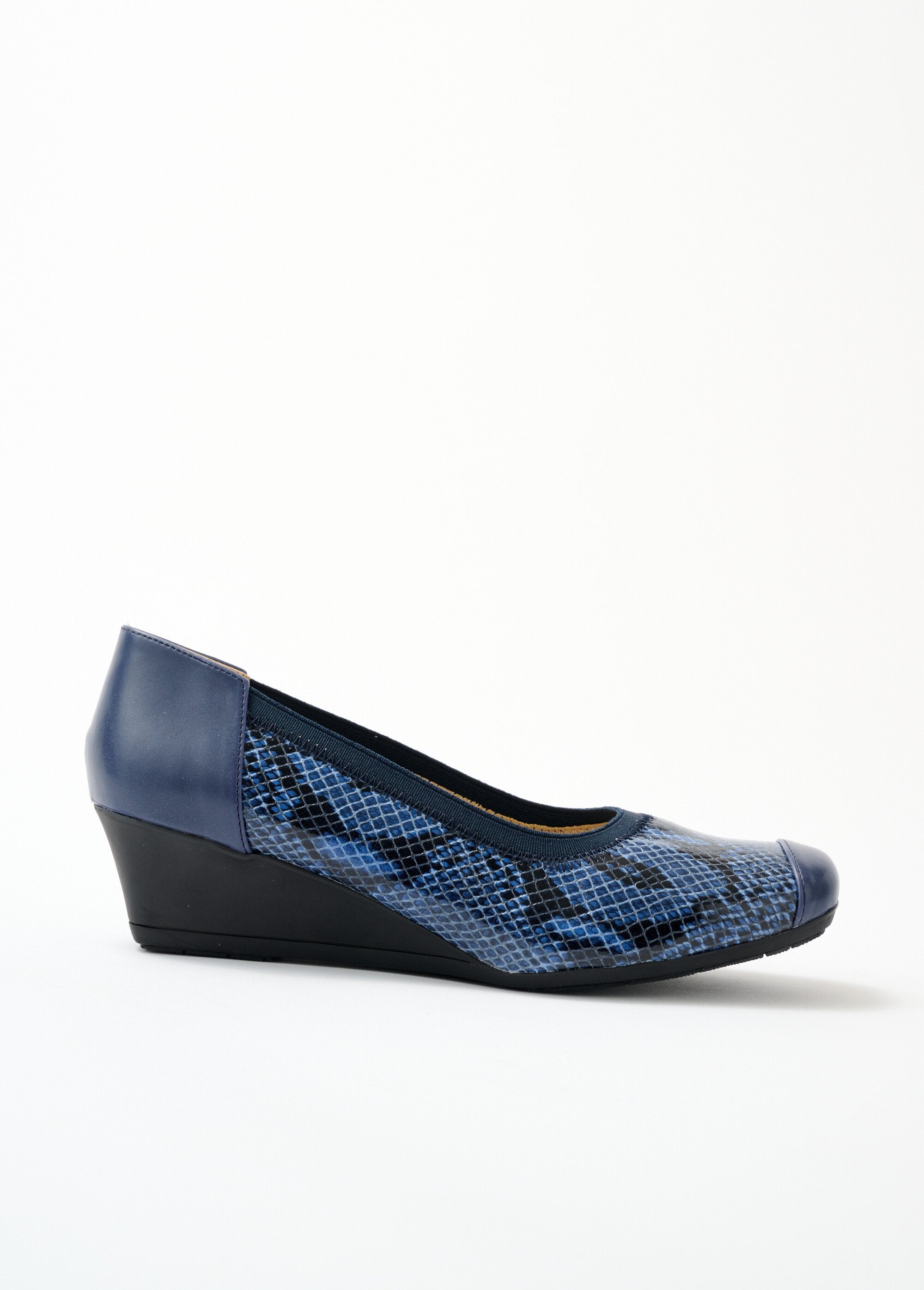 Zapatos_de_cuña_ancha_pitón_azul_marino_DR1_slim