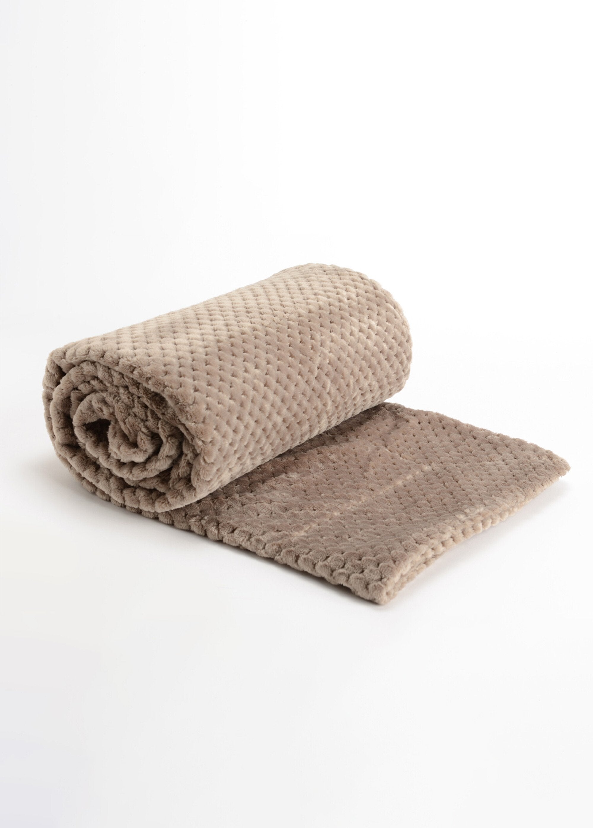 Plaid_déco_chaud_en_polaire_reliefé_Taupe_FA1_slim