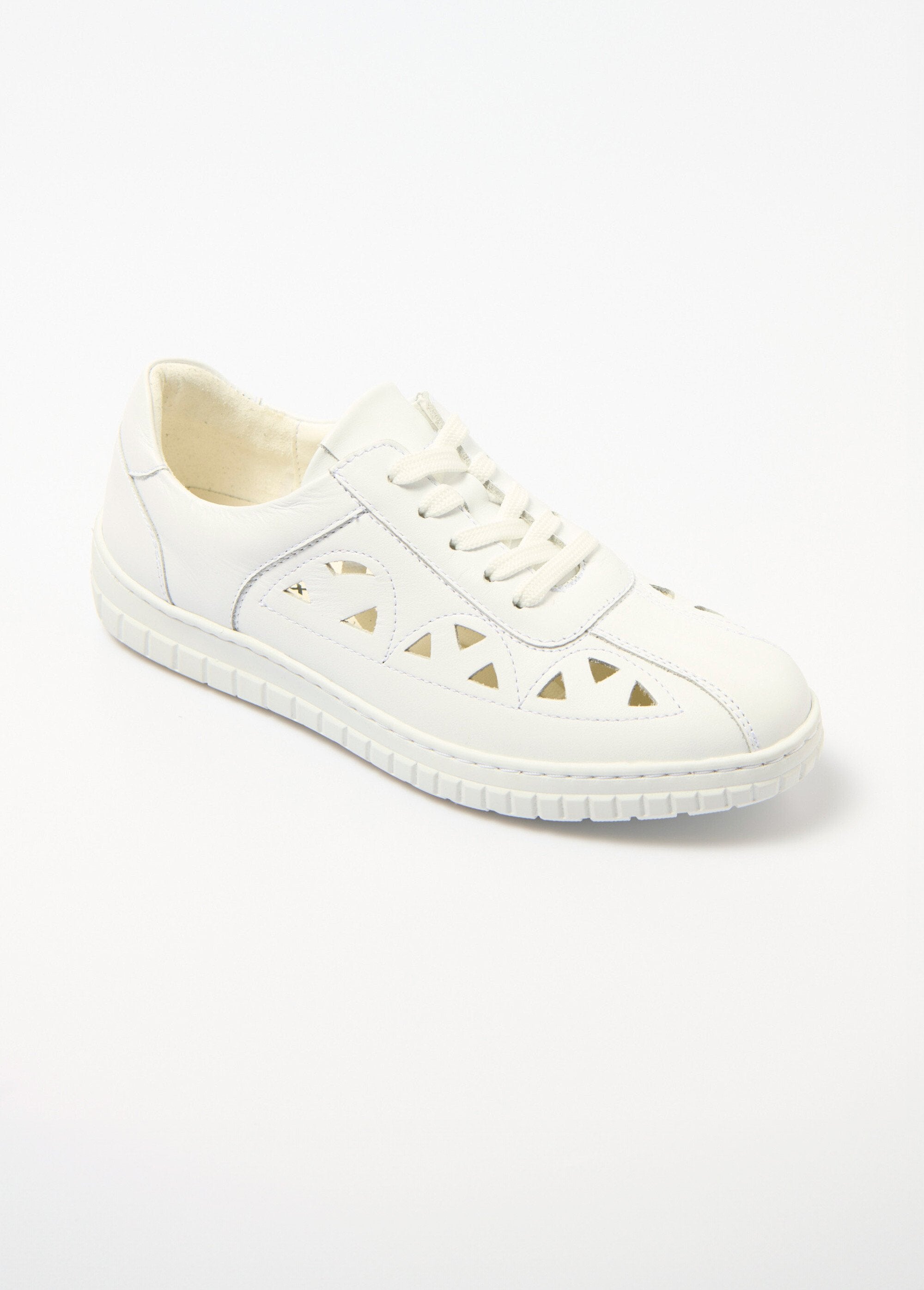 Derbies_à_lacets_cuir_largeur_confort_perforées_Blanc_FA1_slim