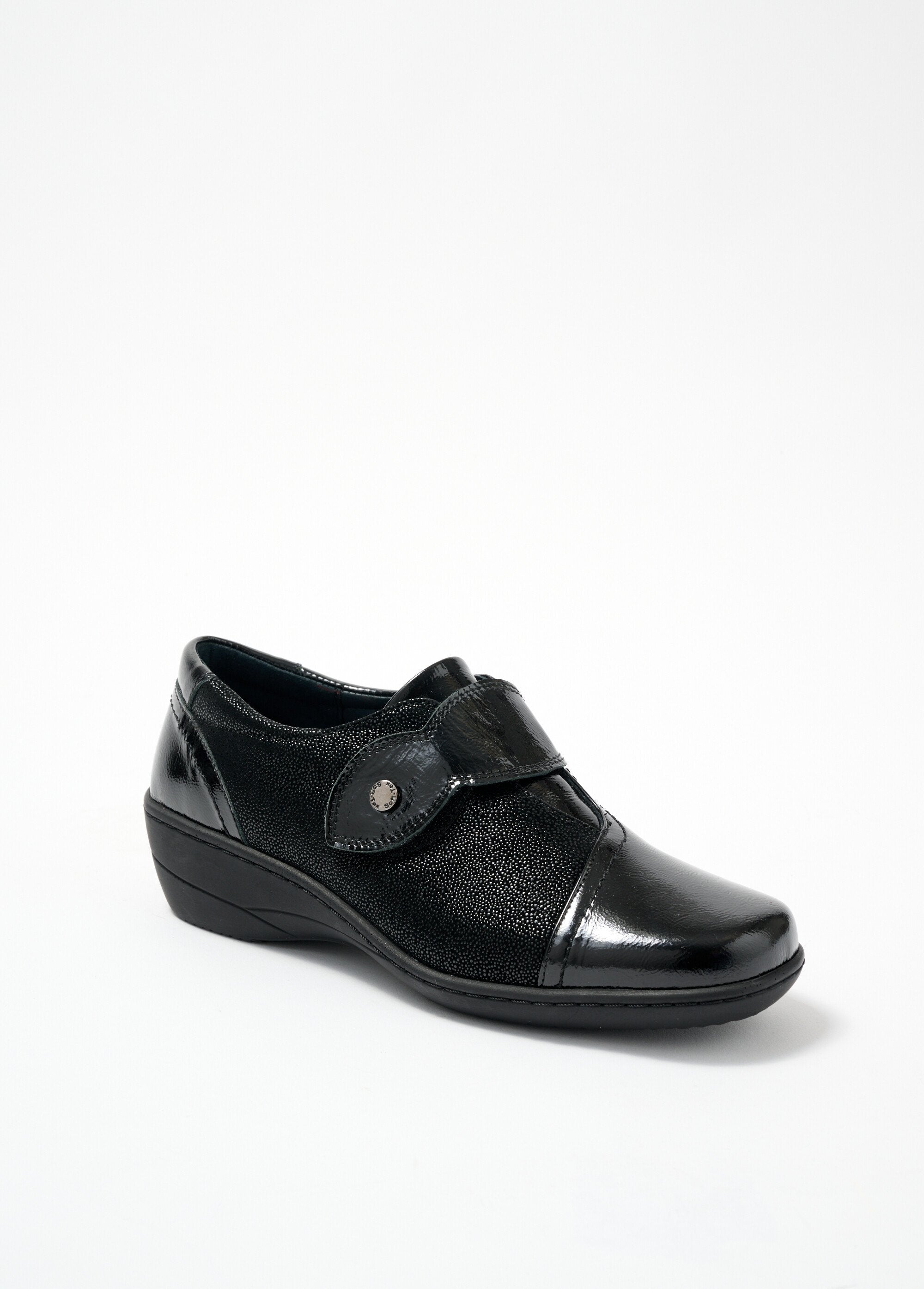 Derbies_scratchées_souples_largeur_confort_cuir_Vernis_noir_FA1_slim