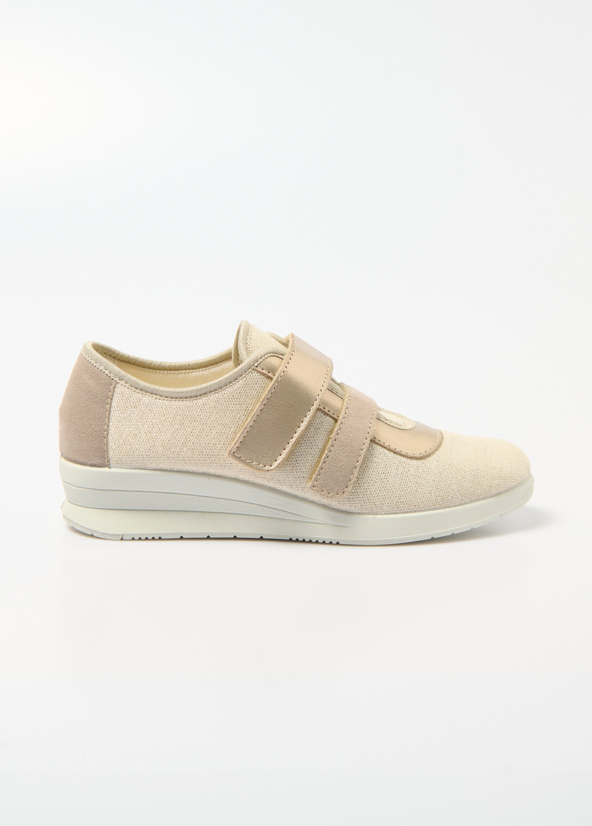 Comfortabele_breedte_derbies_van_textiel_met_klittenband_Beige_dore_DR1_slim