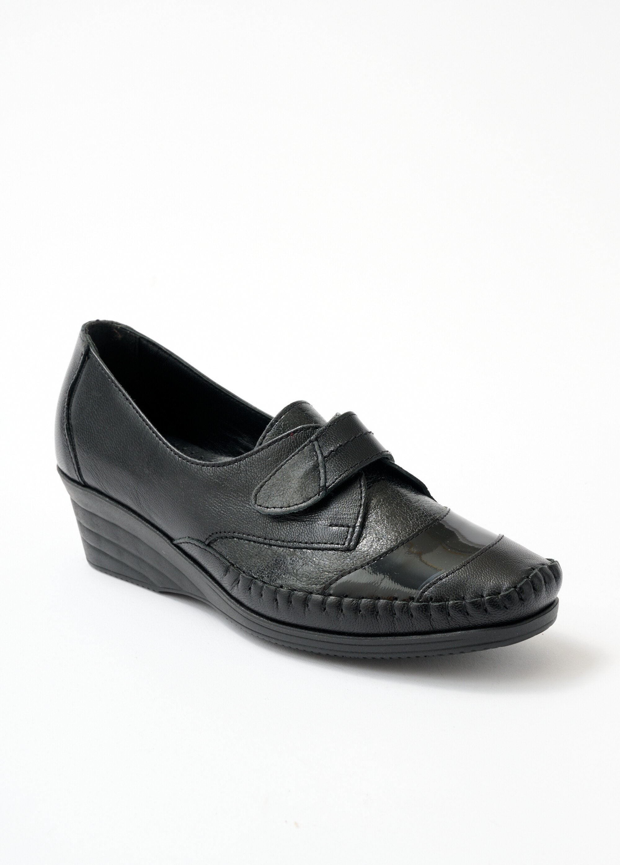 Velcro_comfort_width_wedge_derbies_Black_FA1_slim