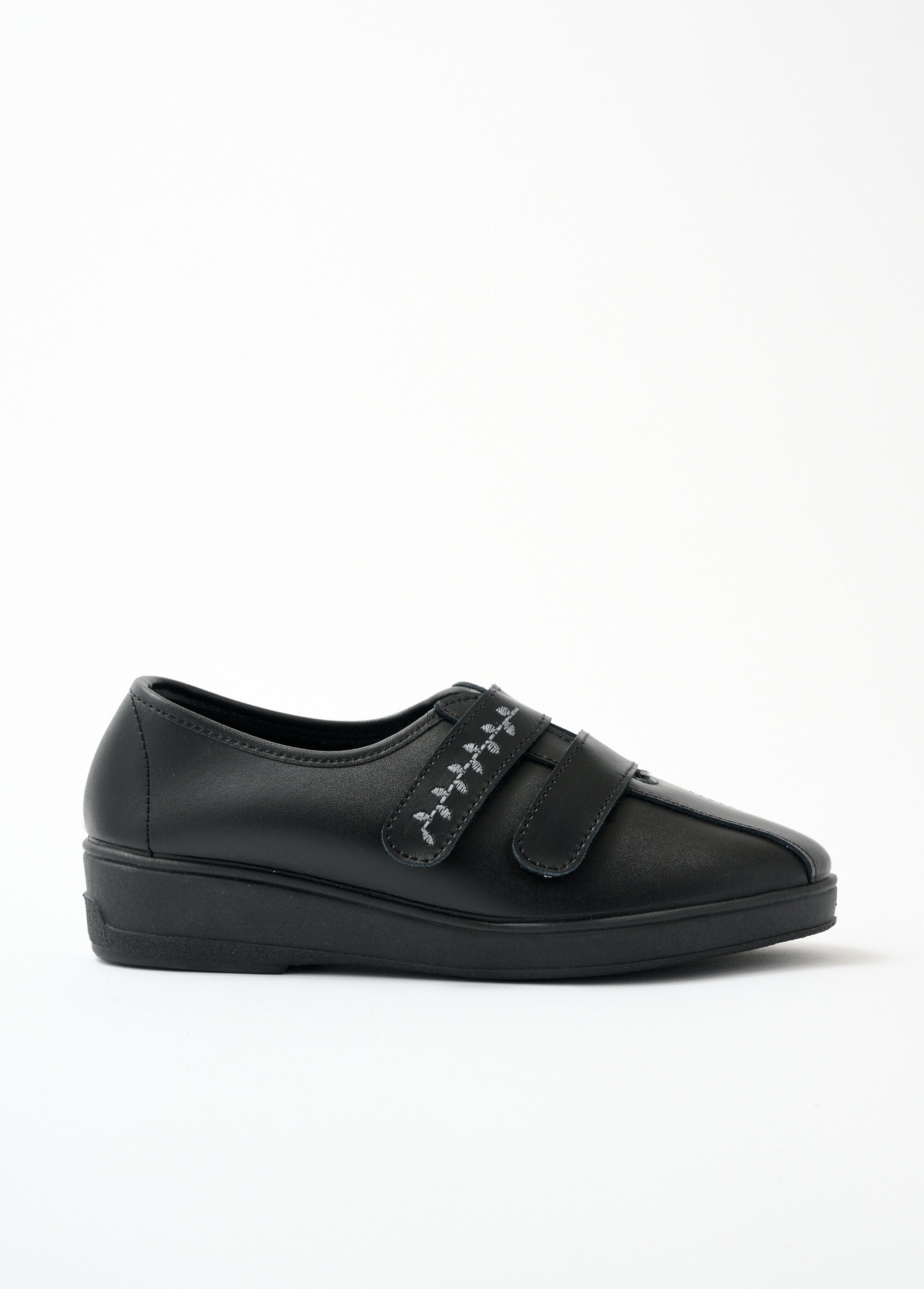 Derbies_grande_largeur_scratchées_cuir_brodées_Noir_DR1_slim