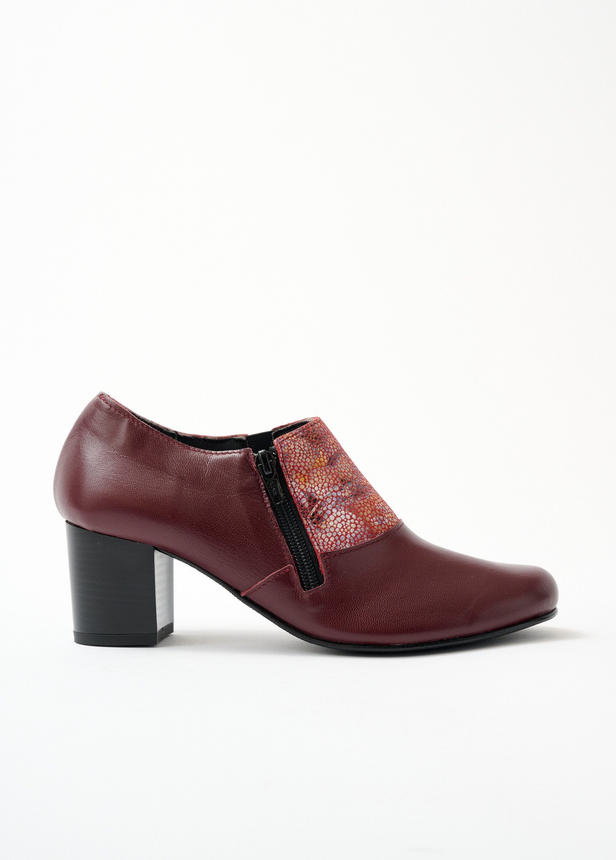 Zipped_trotter_derby_comfort_width_Bordeaux_DR1_slim