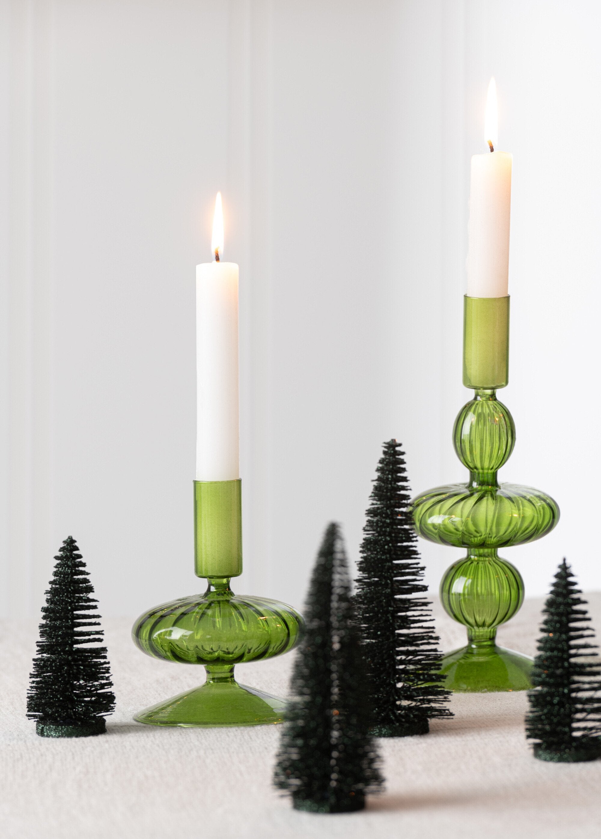 Lot_de_4_sapins_Noël_pailletés_à_poser_Vert__DE2_slim