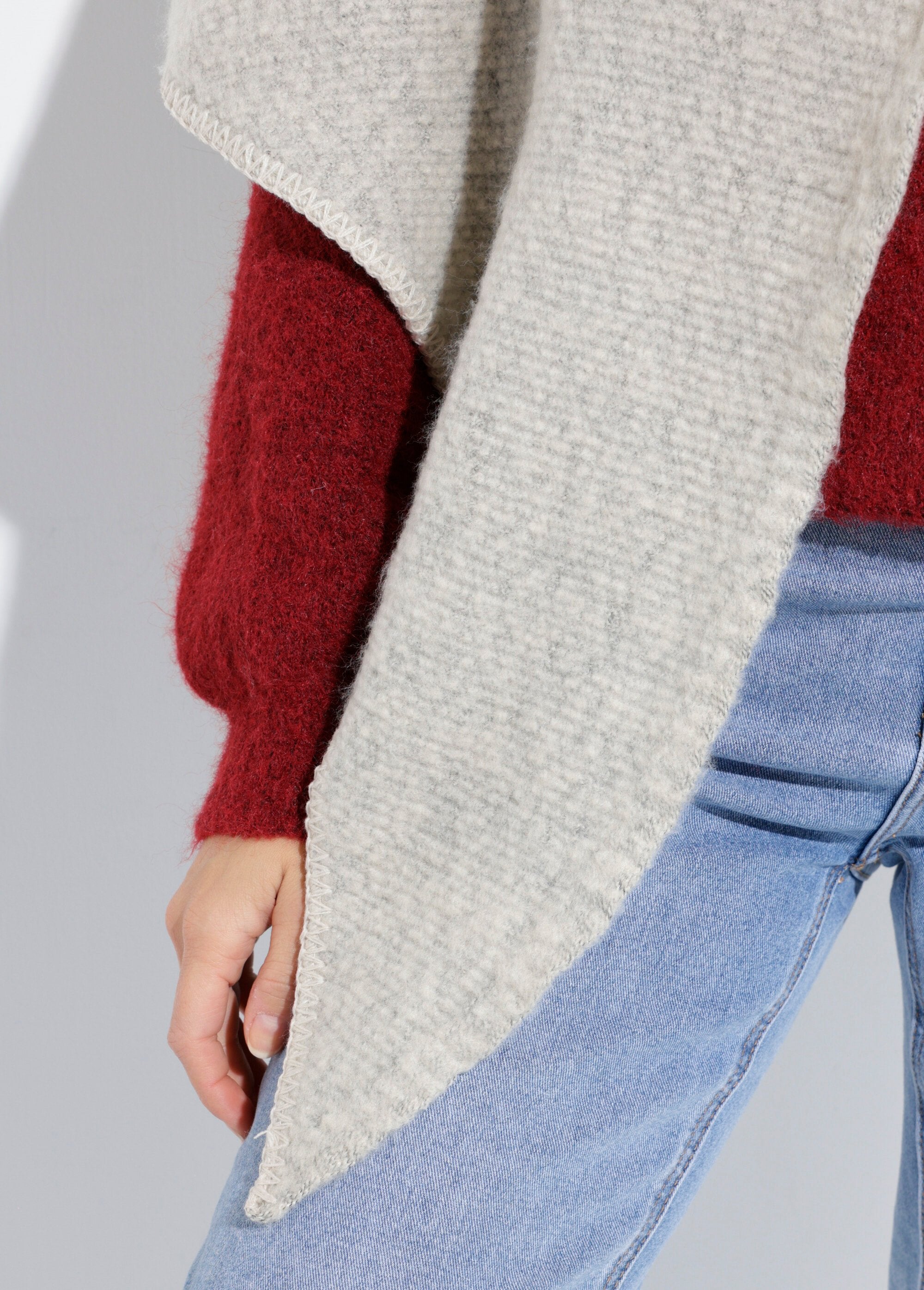 Echarpe_triangle_maille_douce_et_chaude_Beige_chine_DE1_slim