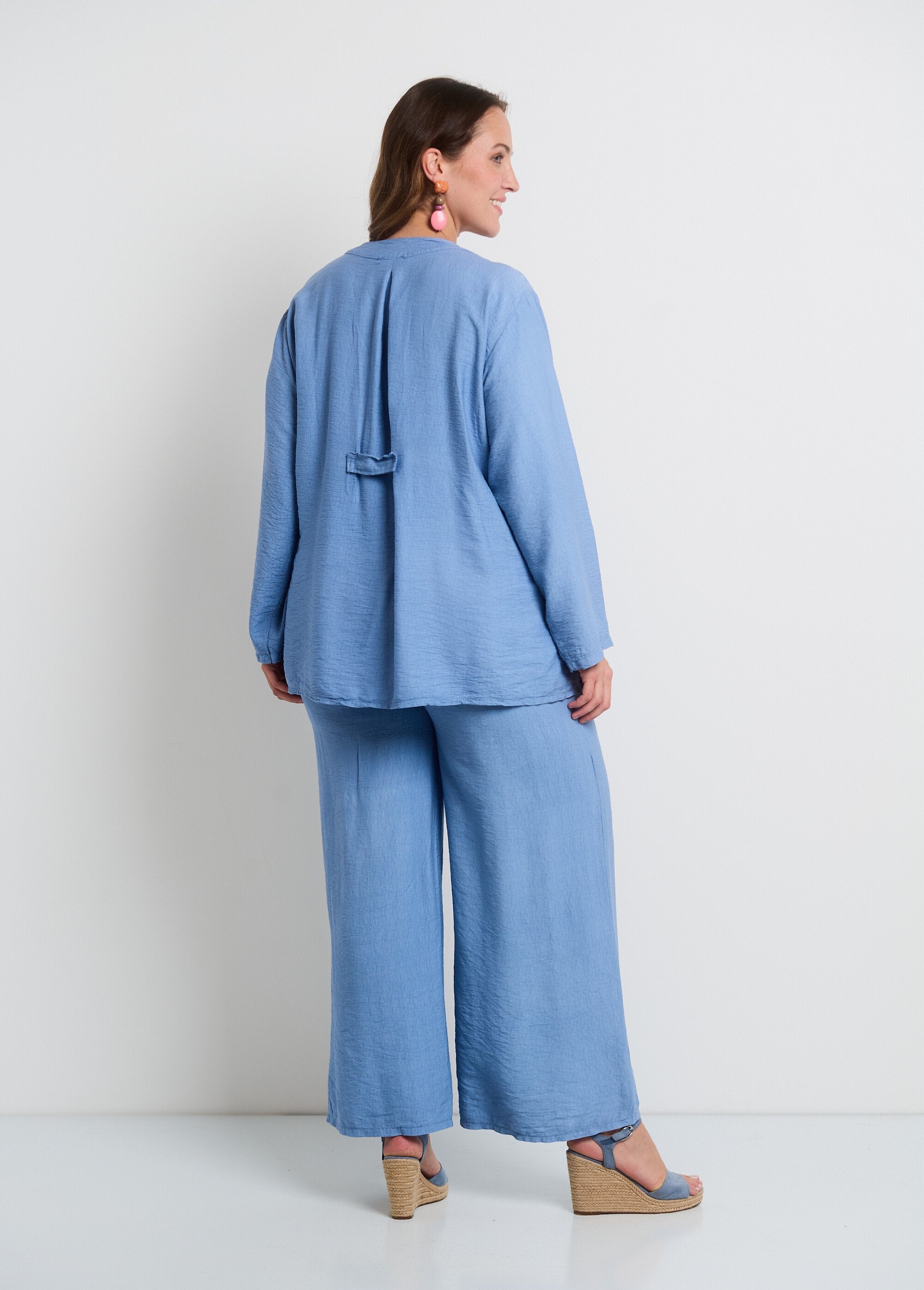 Gewaad_en_broek_met_wijde_pijpen_Bleu_jean_DO1_curvy