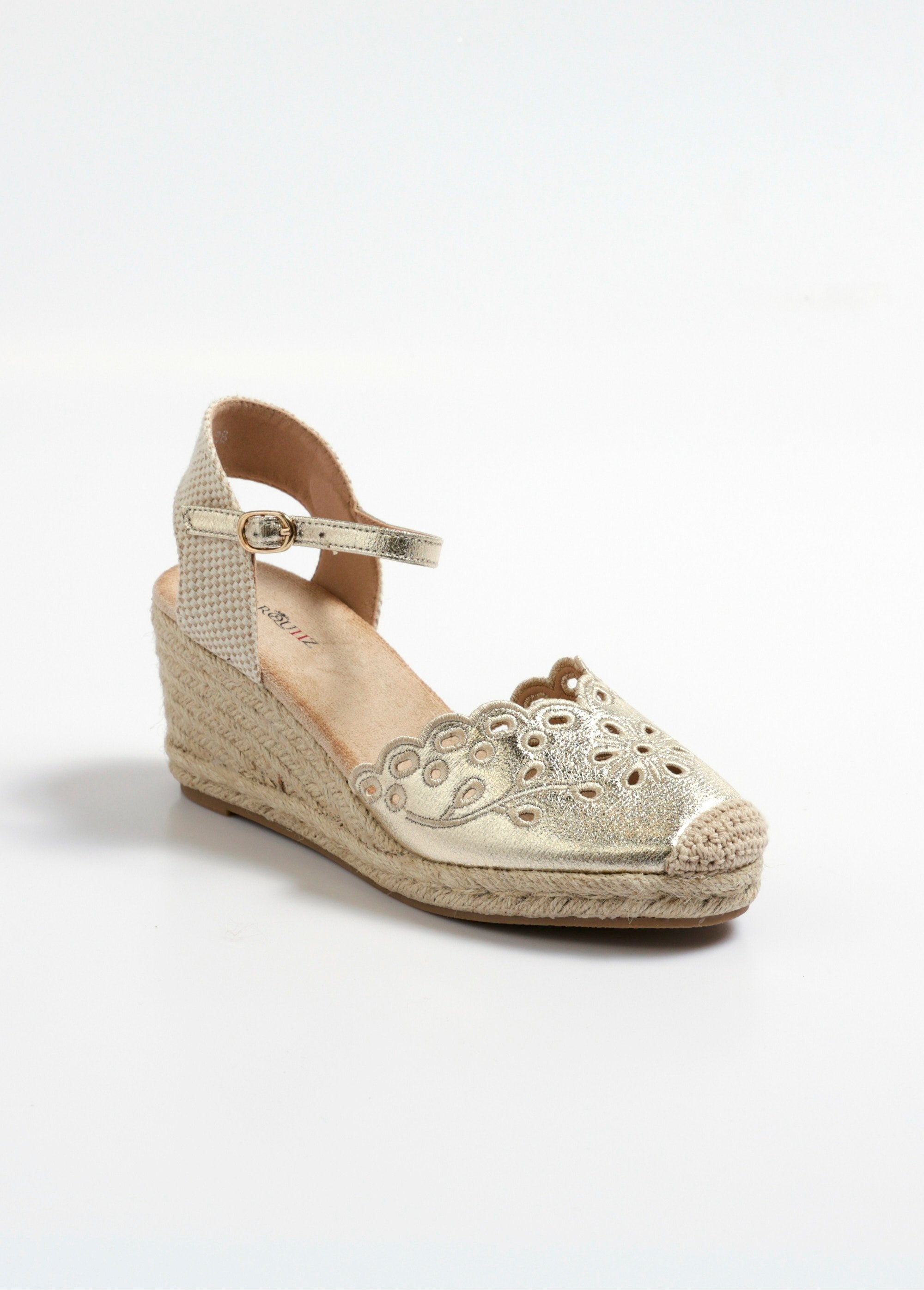 Espadrilles_met_opengewerkte_details_Dore_FA1_slim