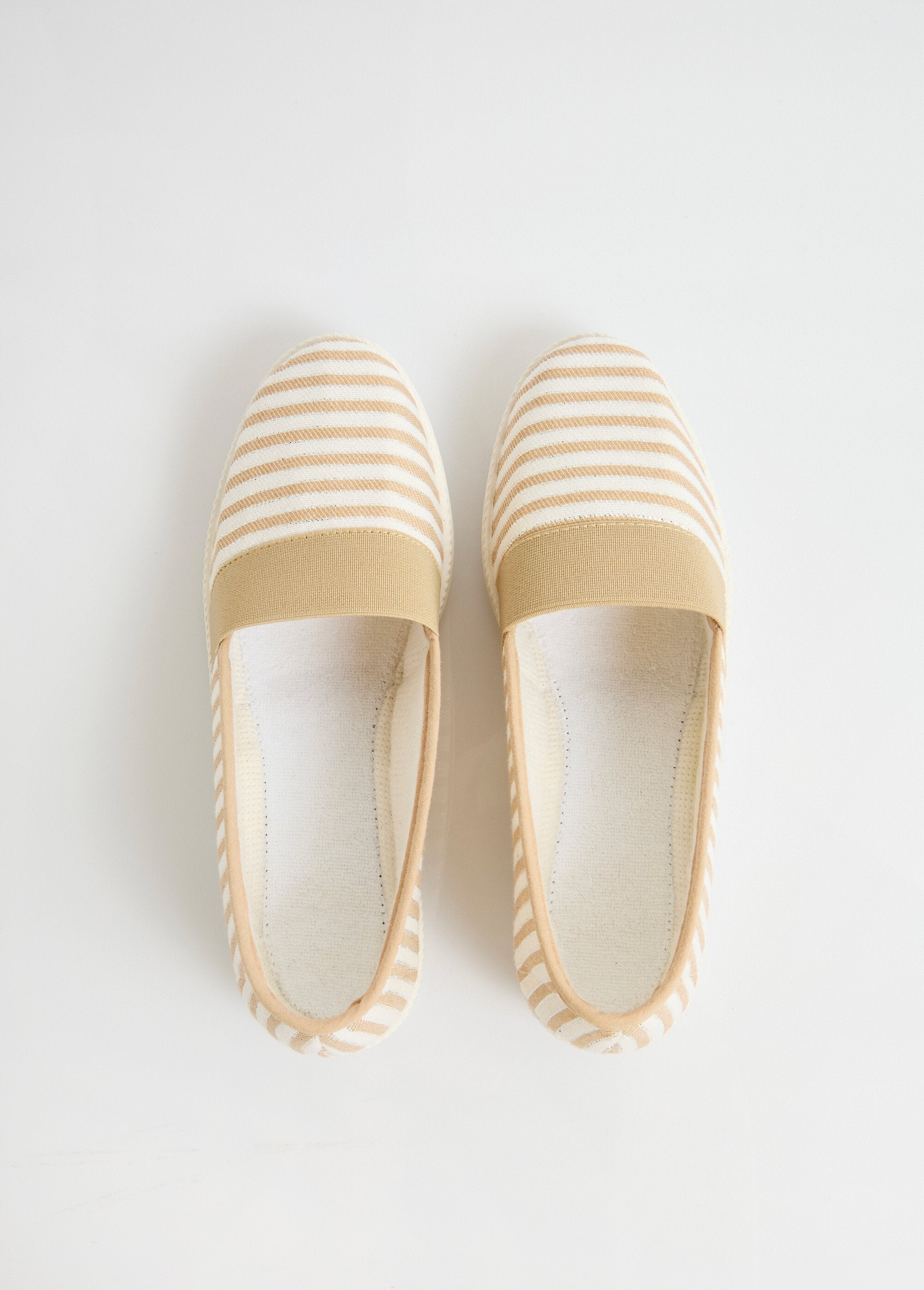Elastische_espadrilles,_comfort_wijdte_Beige_OV1_slim