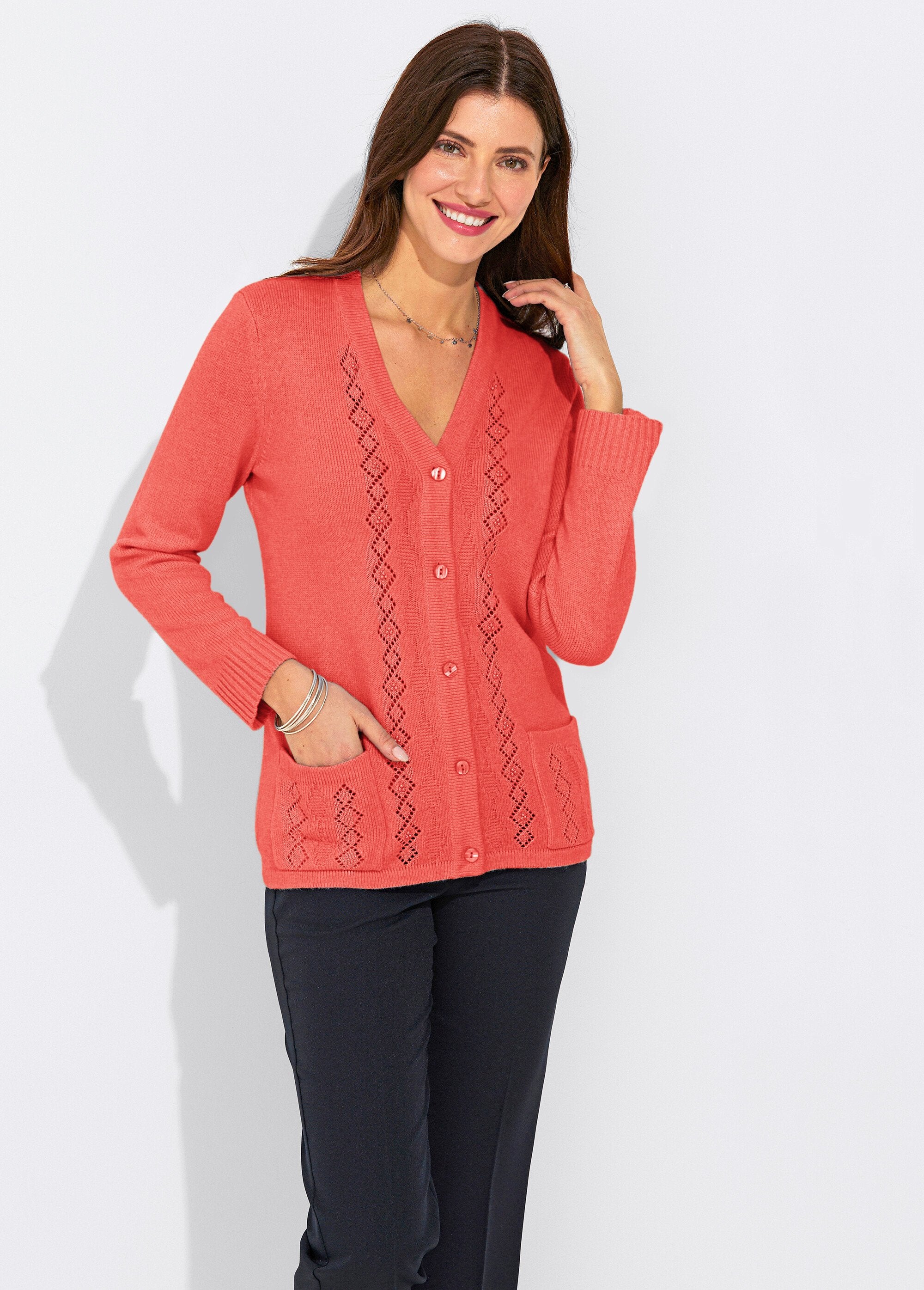 Gilet_boutonné_ajouré_perlé_Corail_FA1_slim