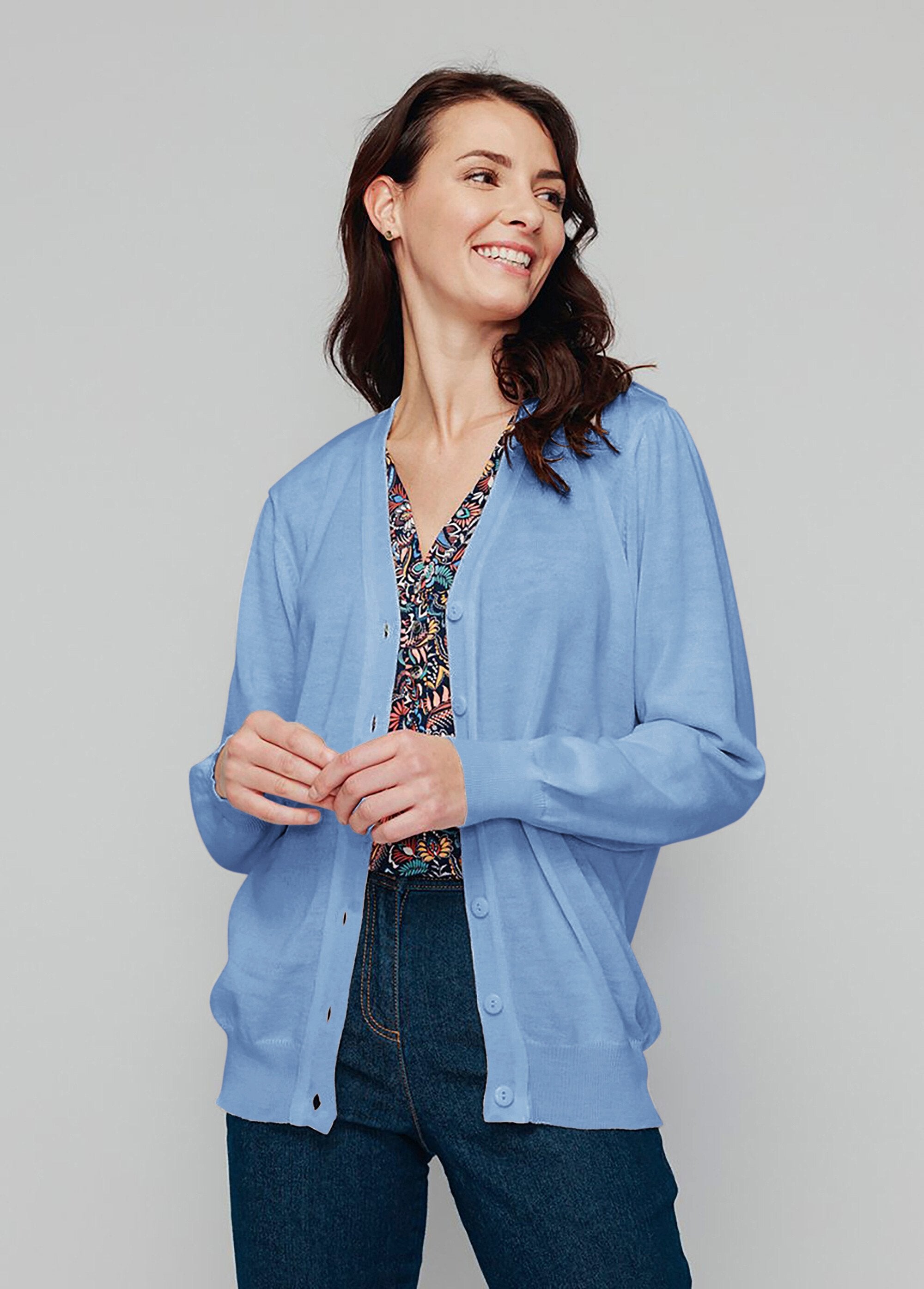 Gilet_boutonné_laine_mérinos_Bleu_nuage_FA1_slim