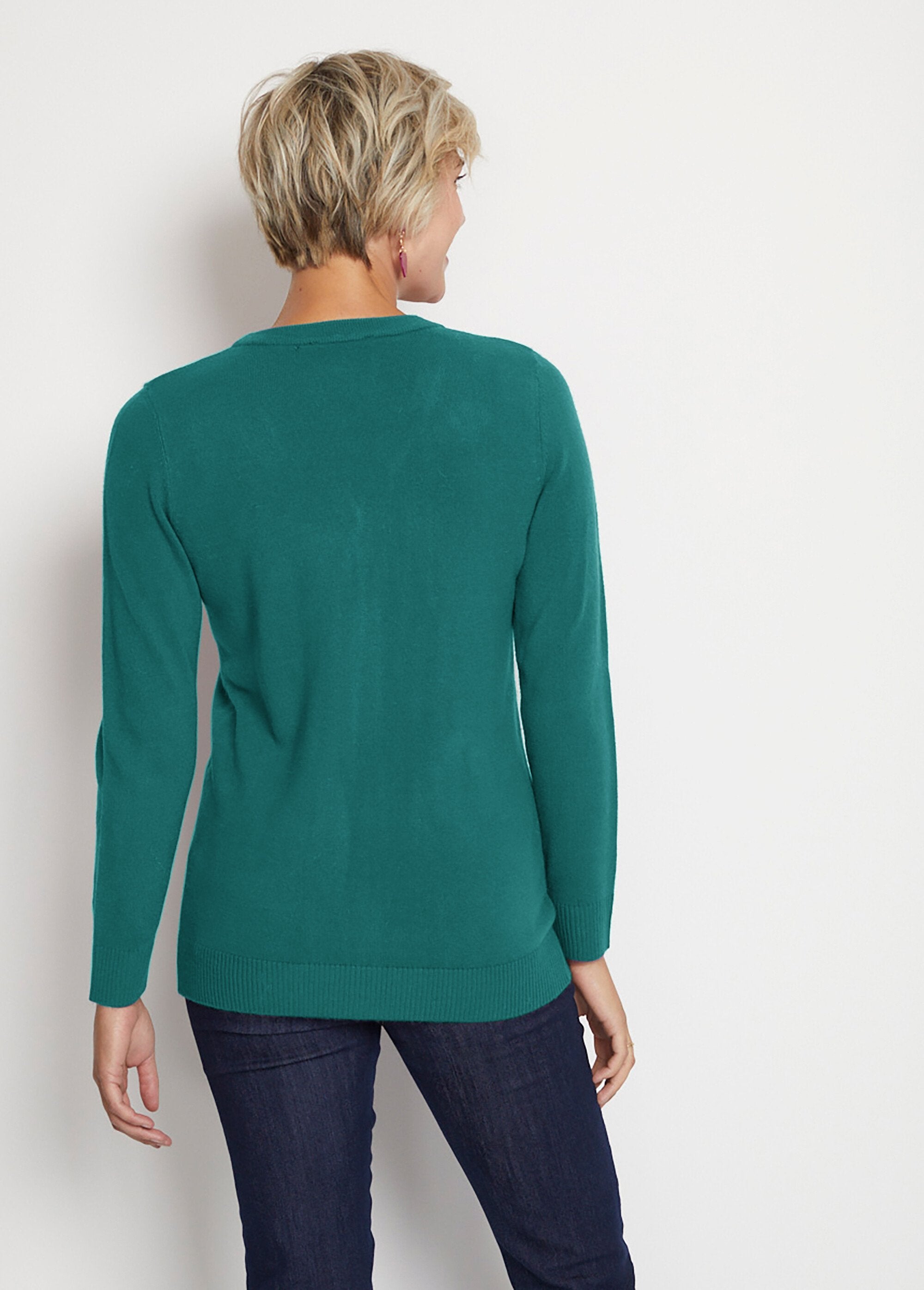 Cardigan_de_malha_macia_com_botões_e_comprimento_médio_VERDE_DO1_slim