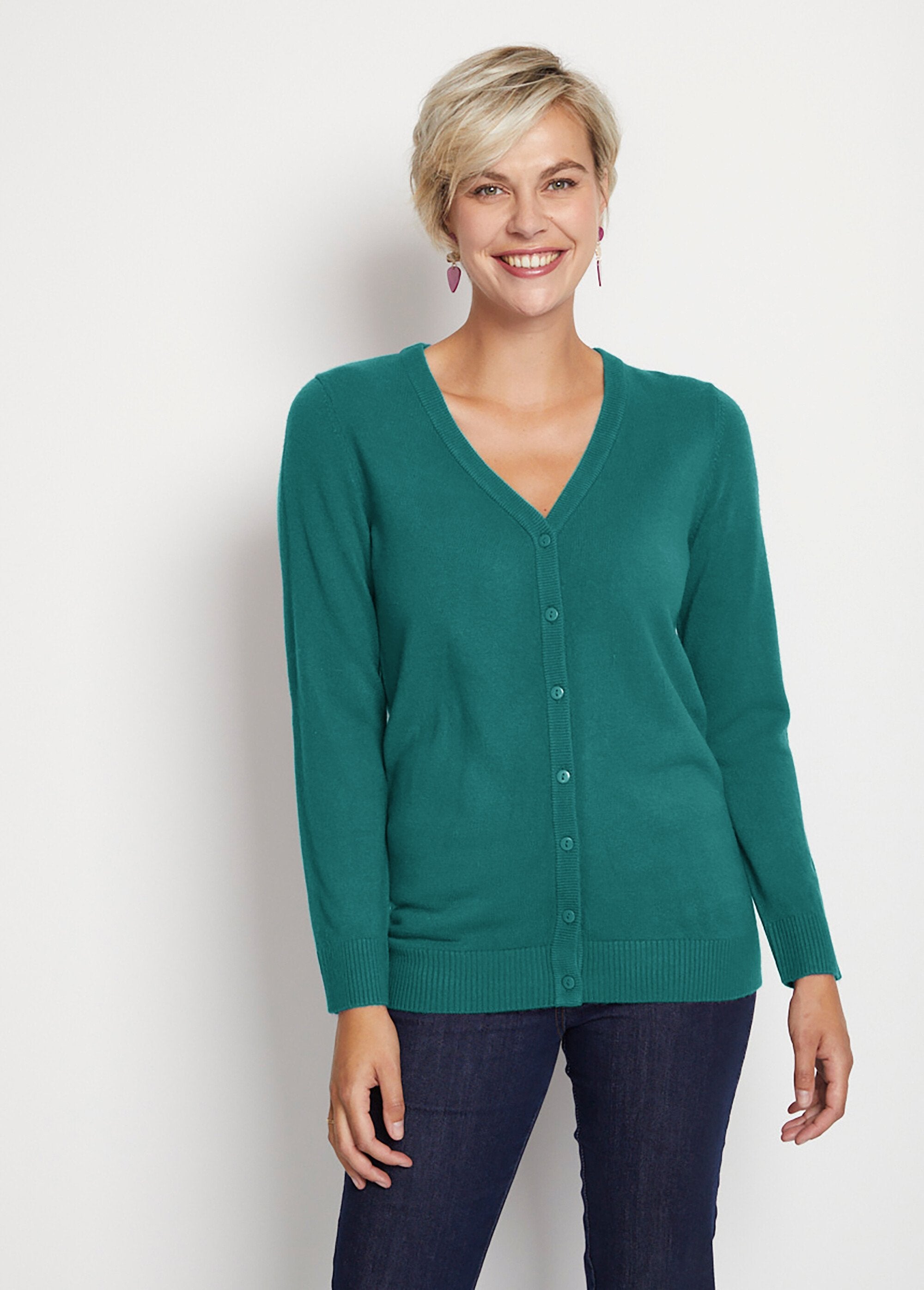 Cardigan_de_malha_macia_com_botões_e_comprimento_médio_VERDE_FA1_slim