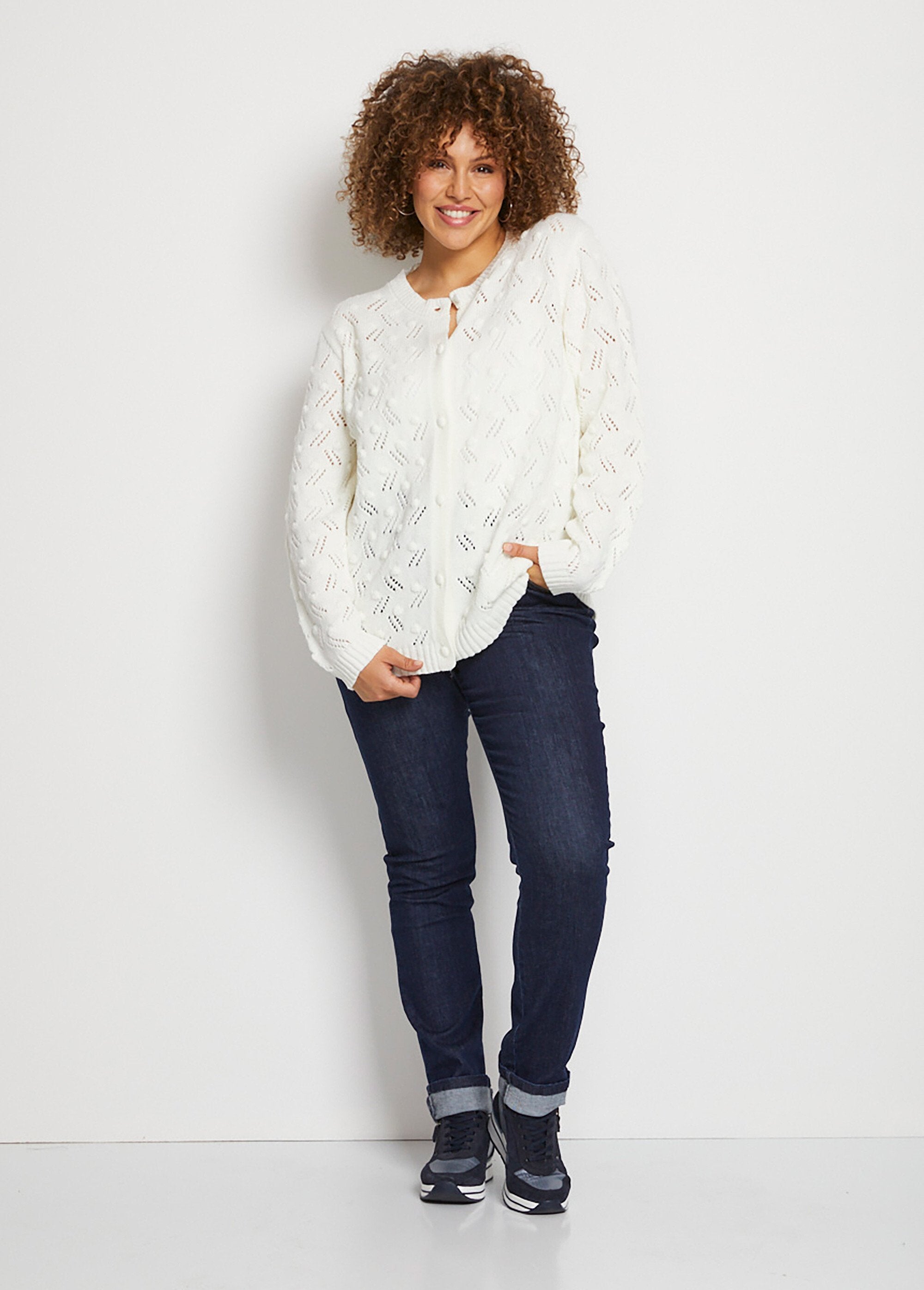 Gilet_cardigan_boutonné_court_maille_boules_Ecru_SF1_curvy