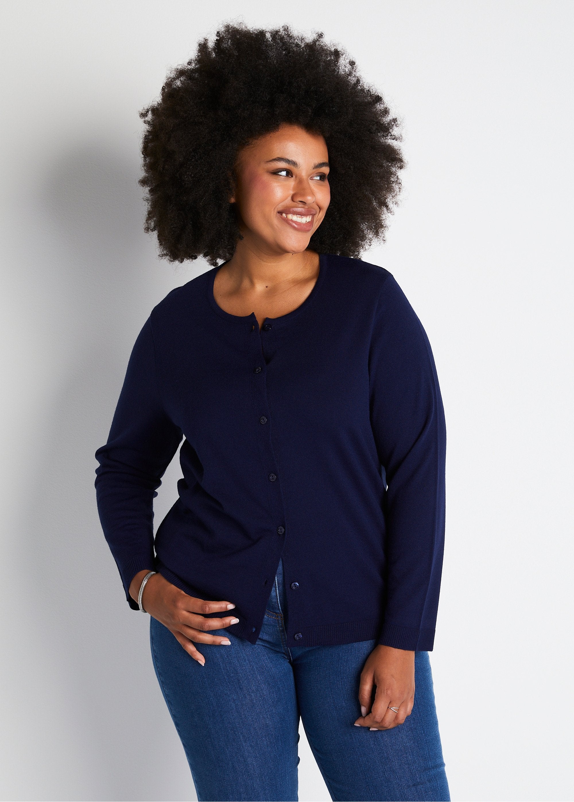 Gilet_cardigan_boutonné_court_uni_Marine_FA1_curvy