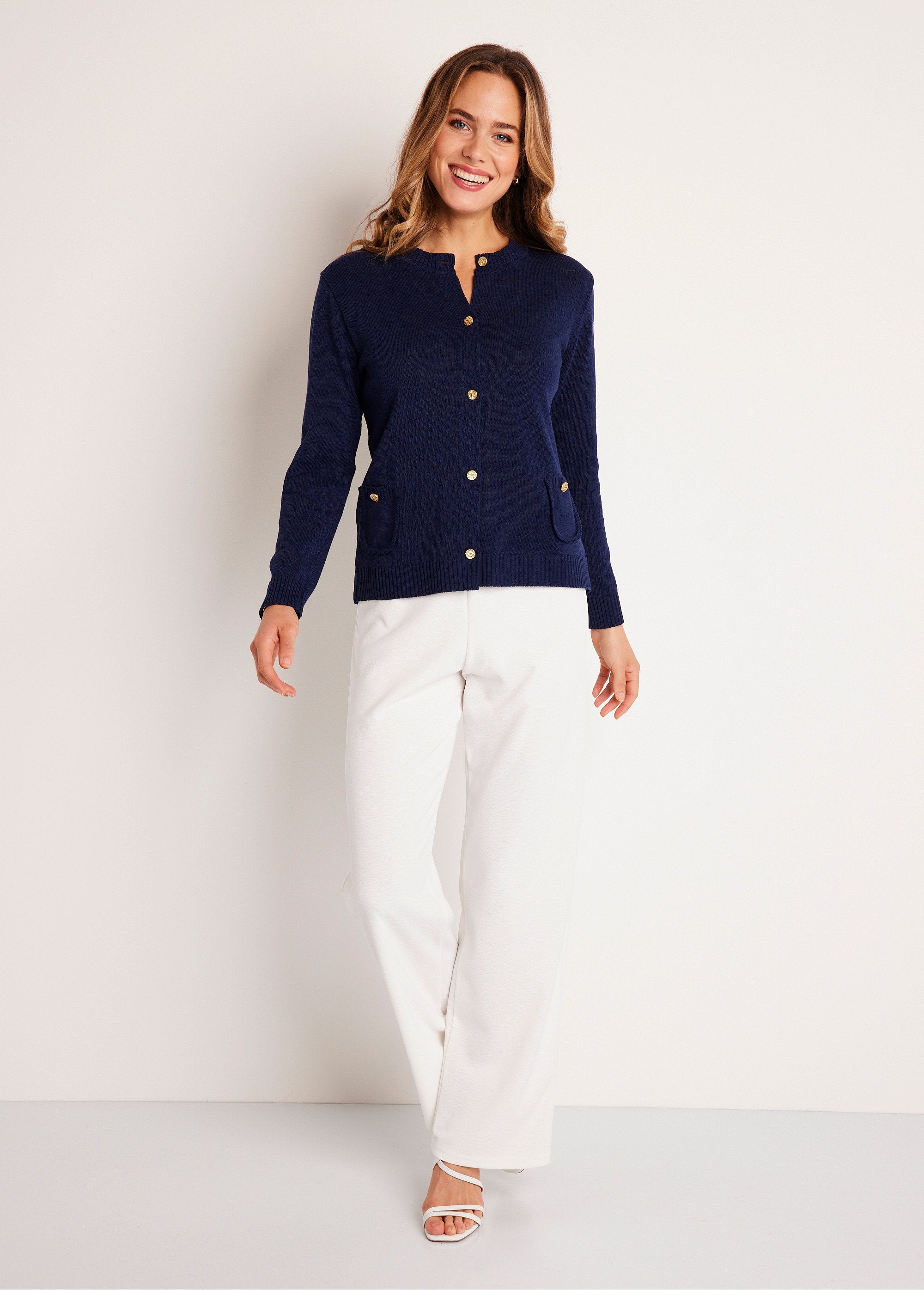 Gilet_cardigan_court_boutonné_Marine_SF1_slim